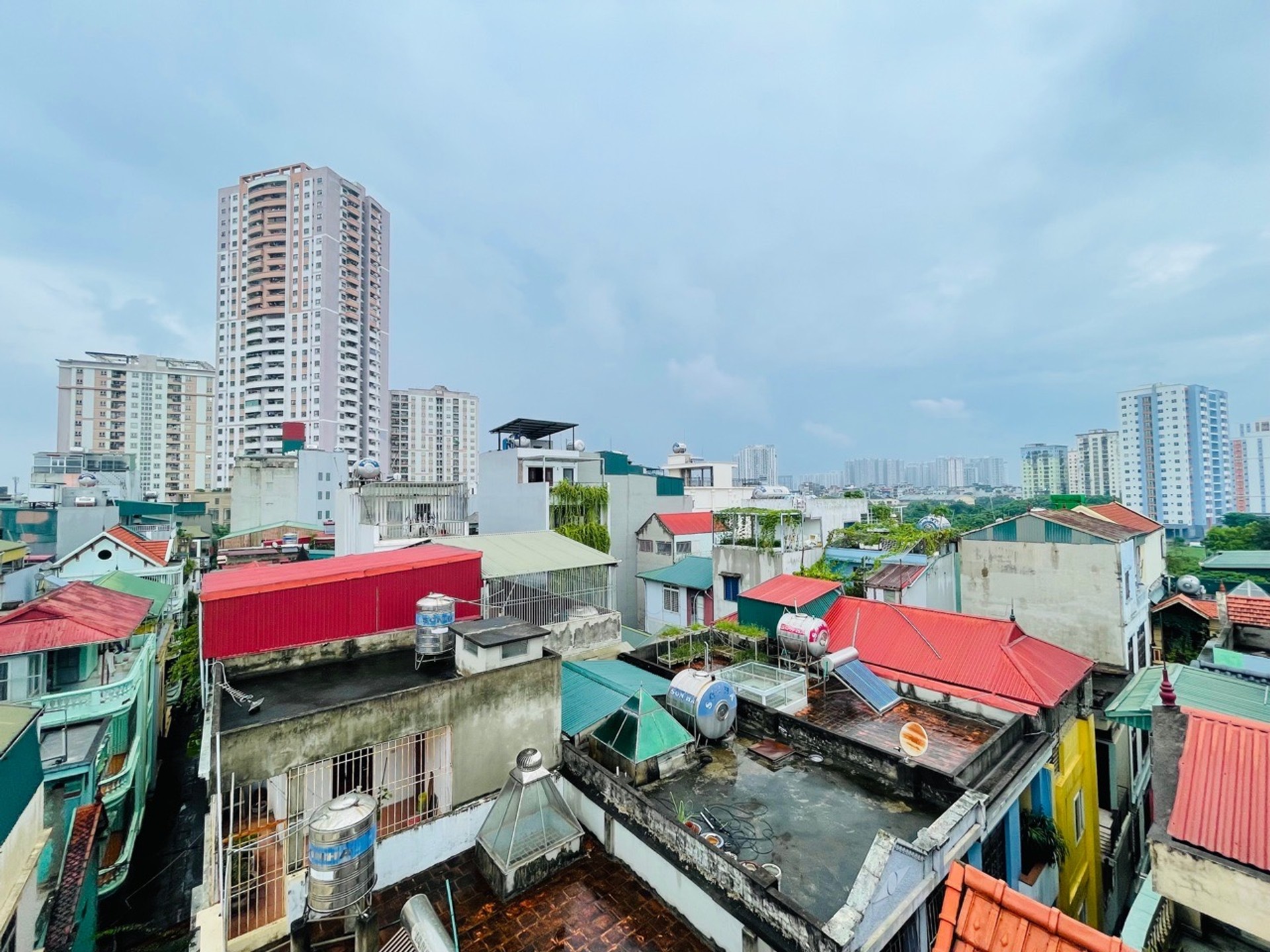 Bán nhà Tân Mai - diện tích 43m2 8 tầng - Ô tô tải tránh - giá 18,5 tỷ