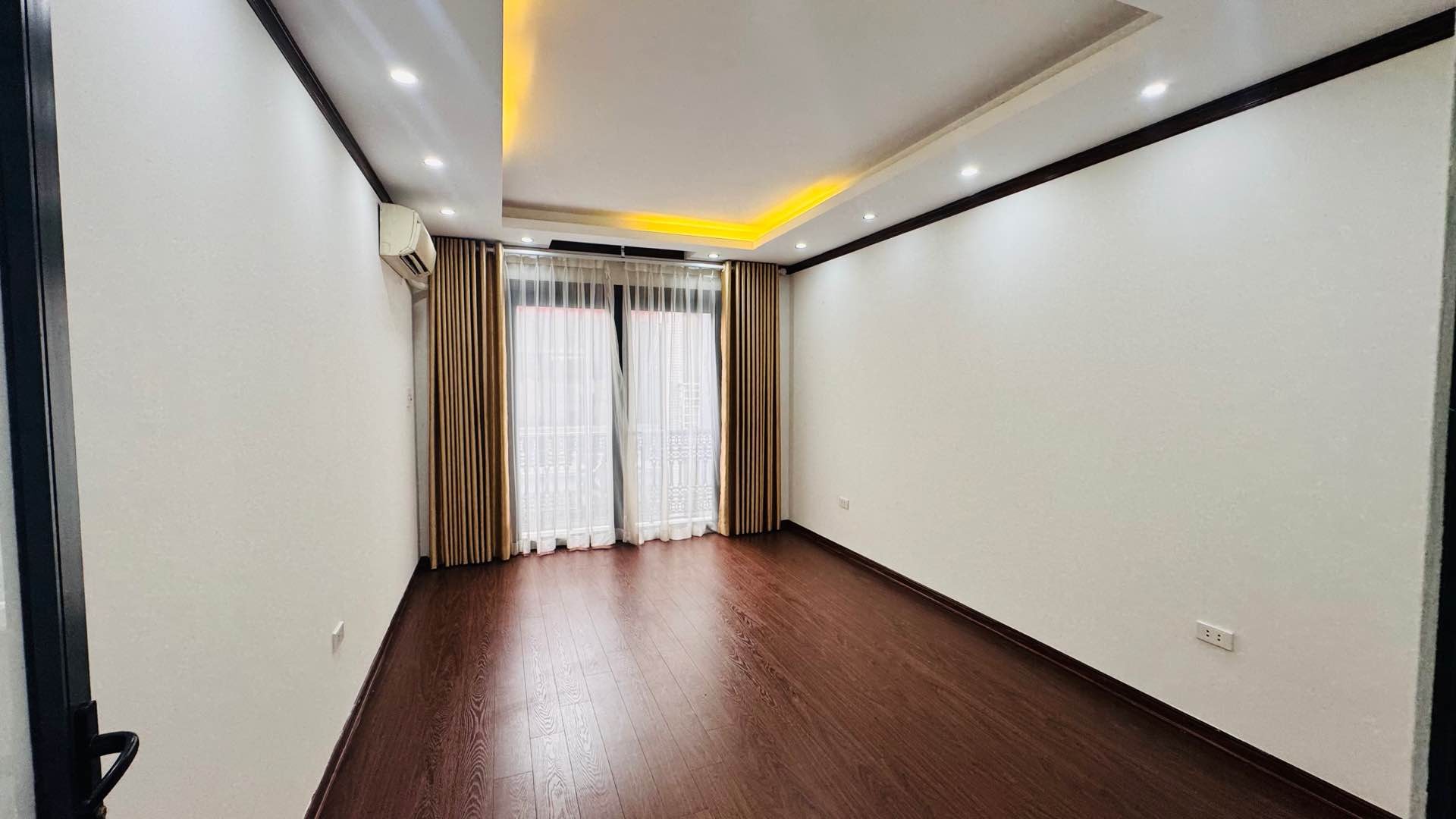 Bán nhà Nguyễn An Ninh - diện tích 55m2 4 tầng - ô tô tận cửa - giá 14,3 tỷ