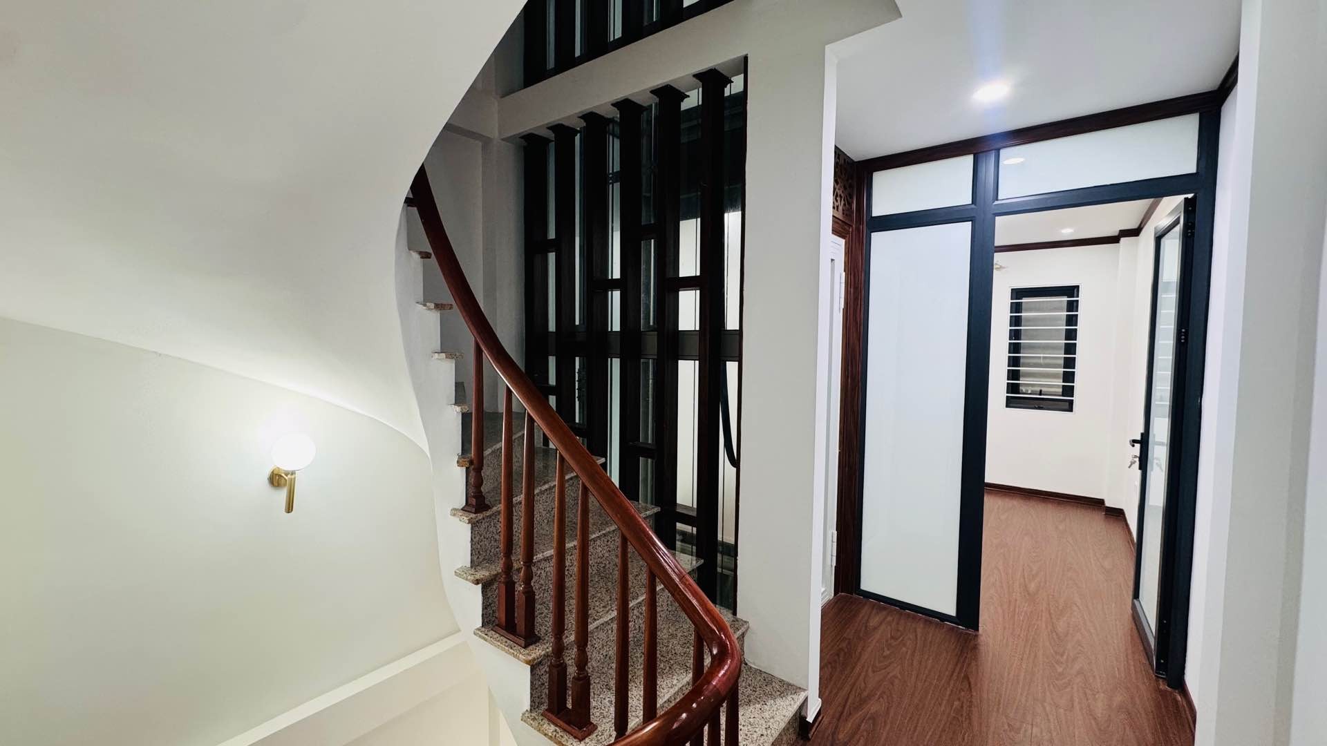 Bán nhà Nguyễn An Ninh - diện tích 55m2 4 tầng - ô tô tận cửa - giá 14,3 tỷ
