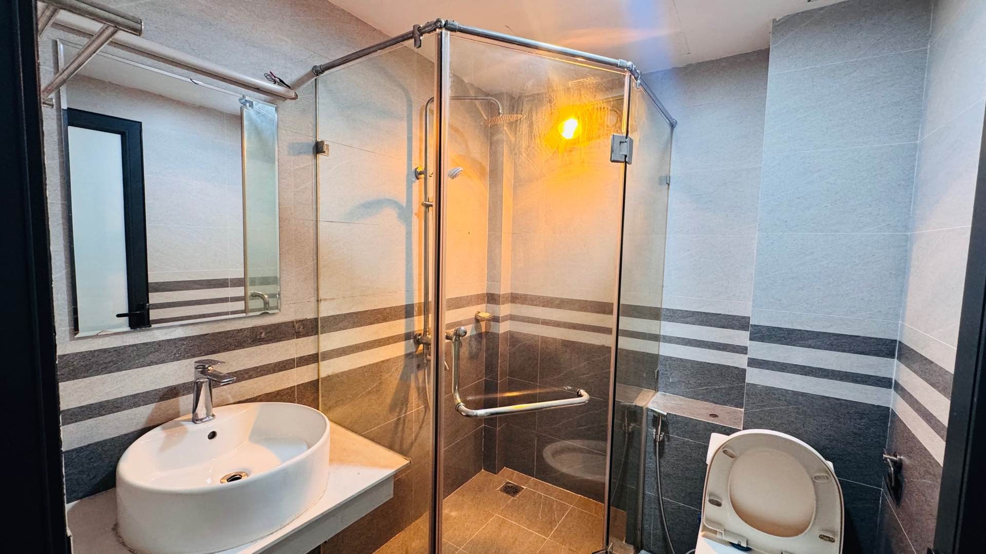 Bán nhà Nguyễn An Ninh - diện tích 55m2 4 tầng - ô tô tận cửa - giá 14,3 tỷ