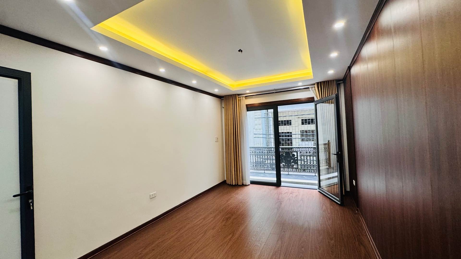 Bán nhà Nguyễn An Ninh - diện tích 55m2 4 tầng - ô tô tận cửa - giá 14,3 tỷ
