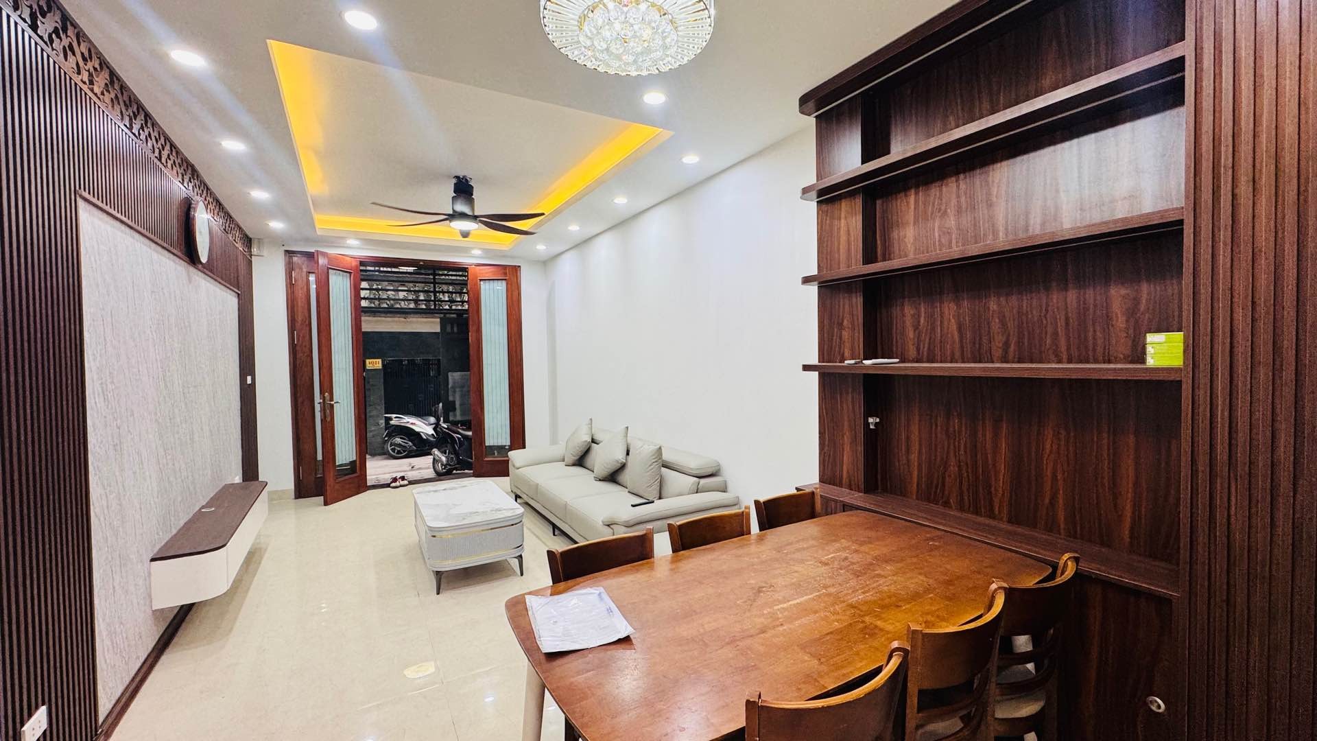 Bán nhà Nguyễn An Ninh - diện tích 55m2 4 tầng - ô tô tận cửa - giá 14,3 tỷ