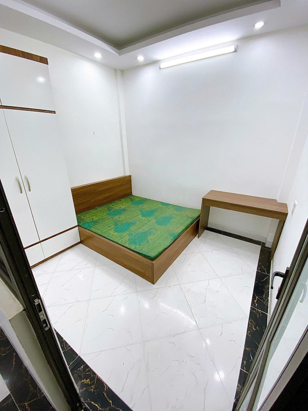 Bán nhà Hoàng Mai - diện tích 96m2 7 tầng - Thang máy - giá 28,5 tỷ