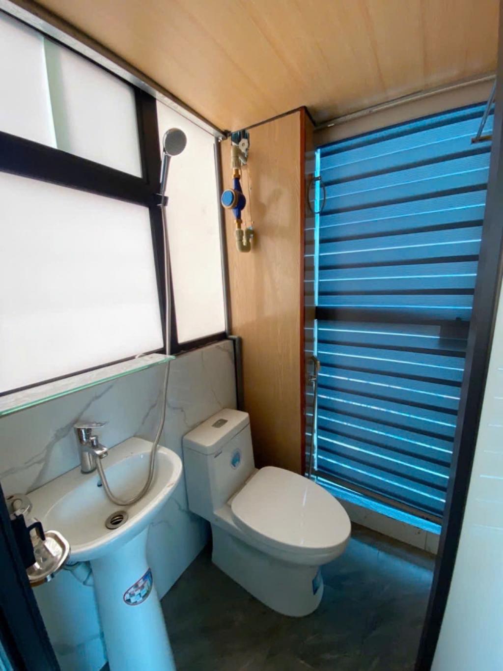 Bán nhà Hoàng Mai - diện tích 96m2 7 tầng - Thang máy - giá 28,5 tỷ