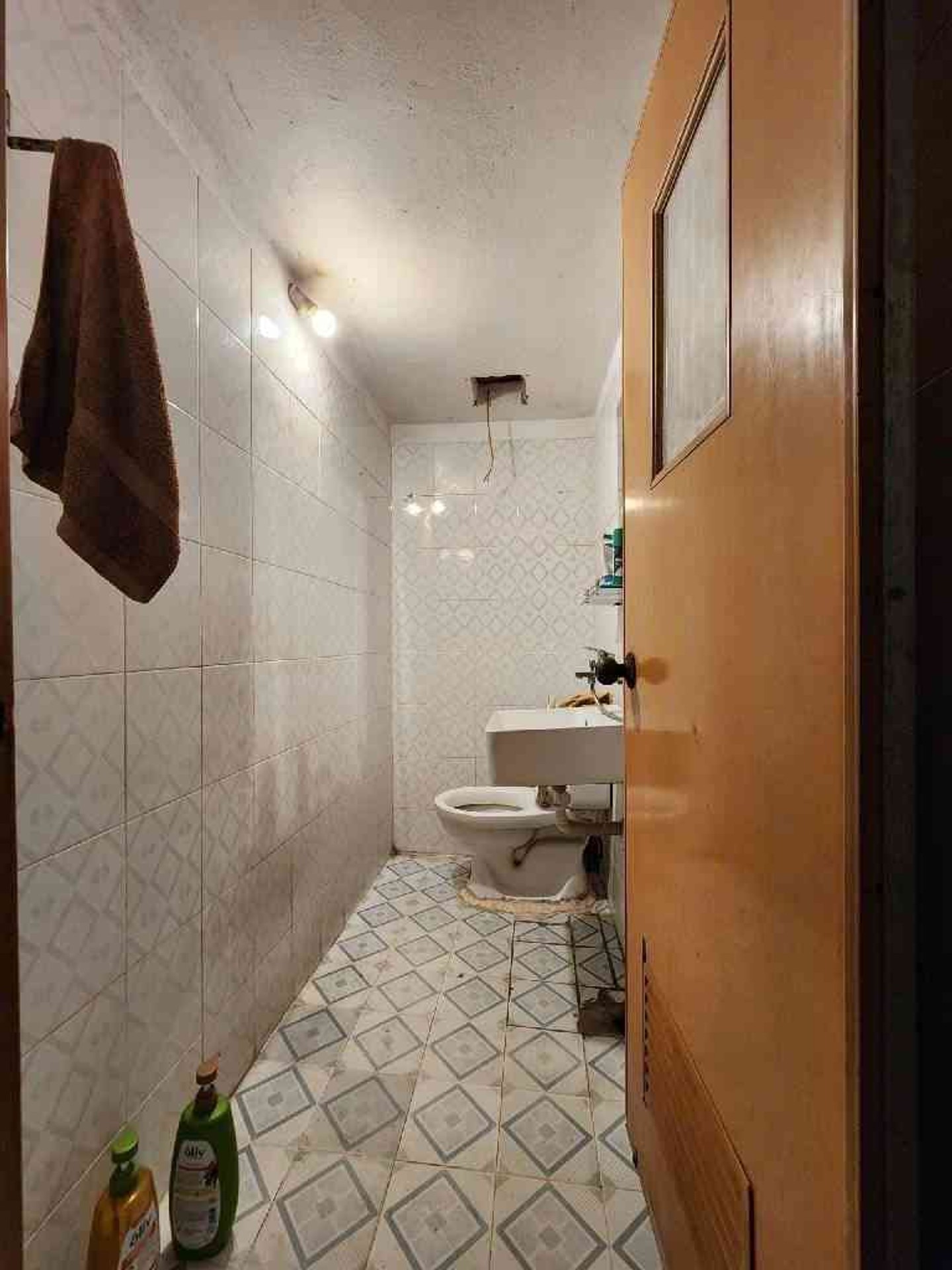 Bán nhà Tân Mai - diện tích 100m2 3 tầng - Mặt ngõ thông đường ô tô tránh - giá 16 tỷ
