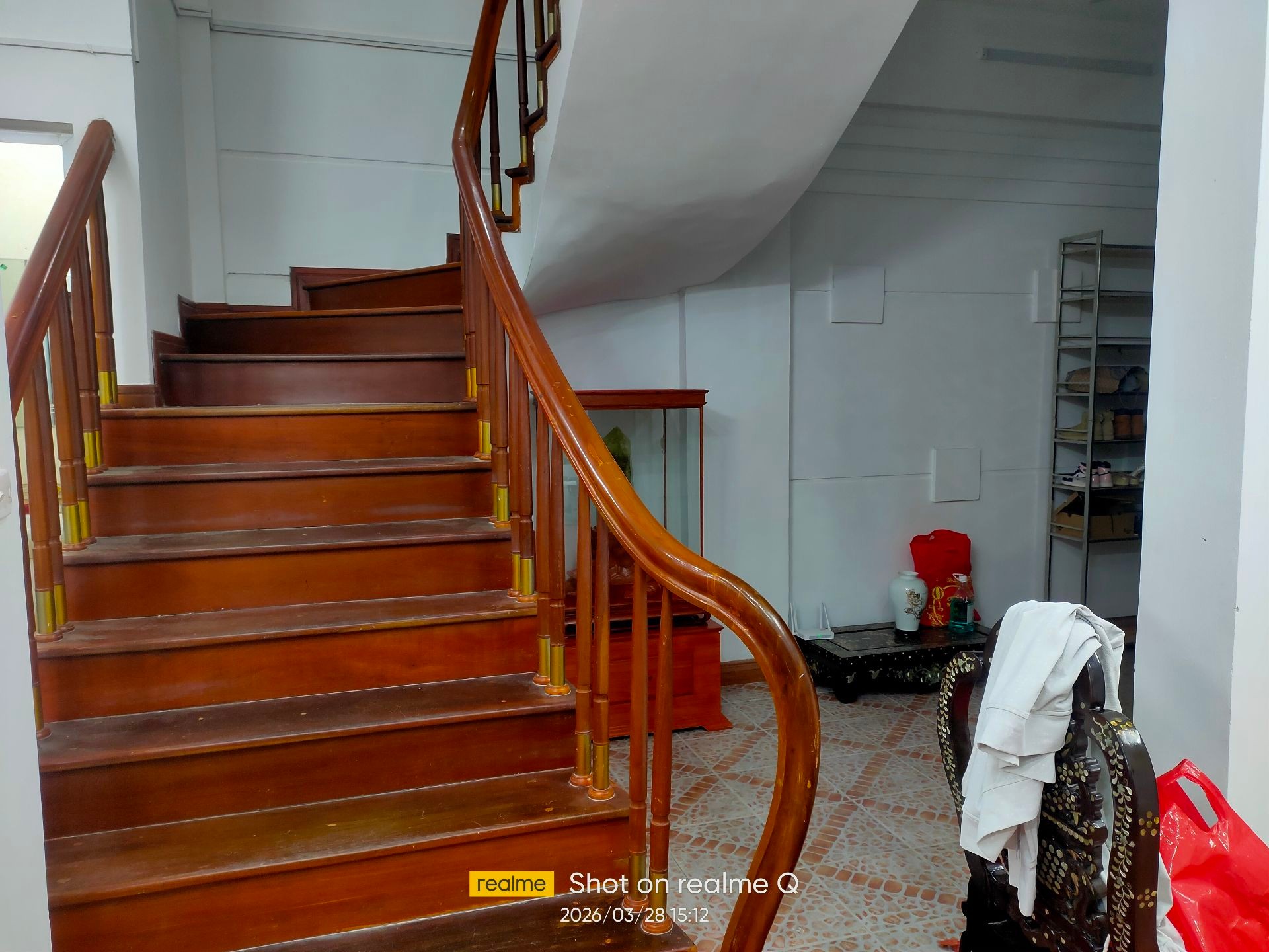 Bán nhà Hoàng Cầu - diện tích 74m2 5 tầng - Gara ô tô, mặt tiền 7,4 tỷ - giá 42 tỷ