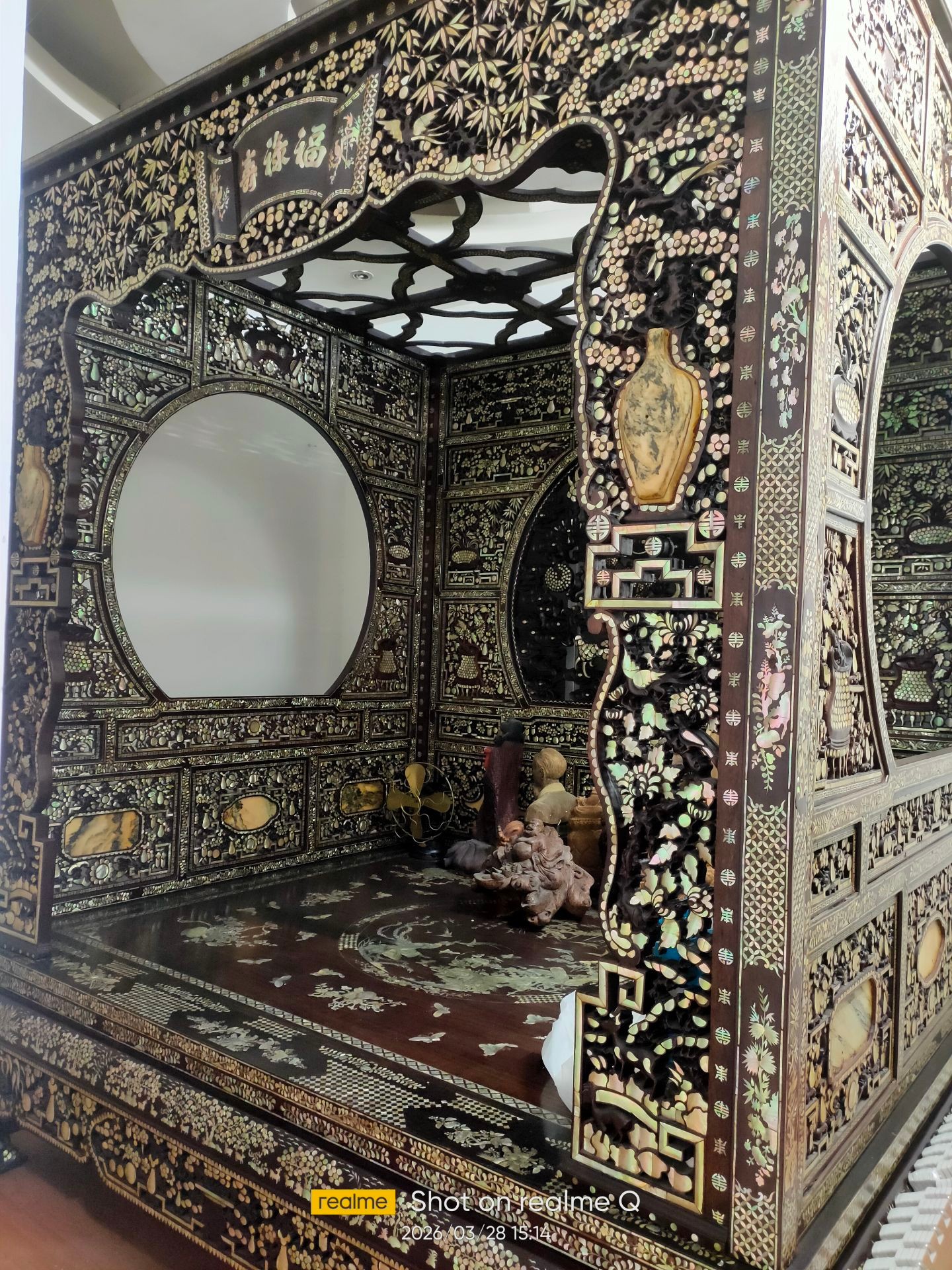 Bán nhà Hoàng Cầu - diện tích 74m2 5 tầng - Gara ô tô, mặt tiền 7,4 tỷ - giá 42 tỷ