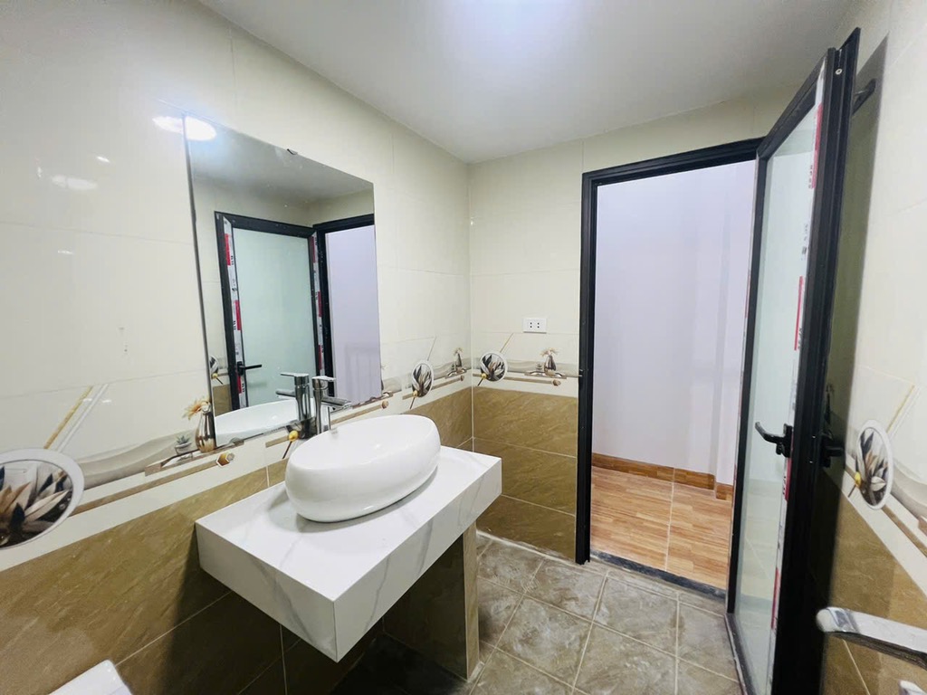 Bán nhà Định Công Hạ - diện tích 38m2 2 tầng - Nhà mới cứng cong - đẹp ở luôn - giá 3,2 tỷ