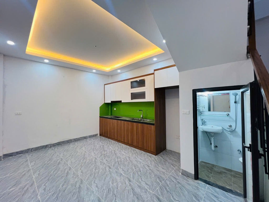 Bán nhà Định Công Hạ - diện tích 38m2 2 tầng - Nhà mới cứng cong - đẹp ở luôn - giá 3,2 tỷ