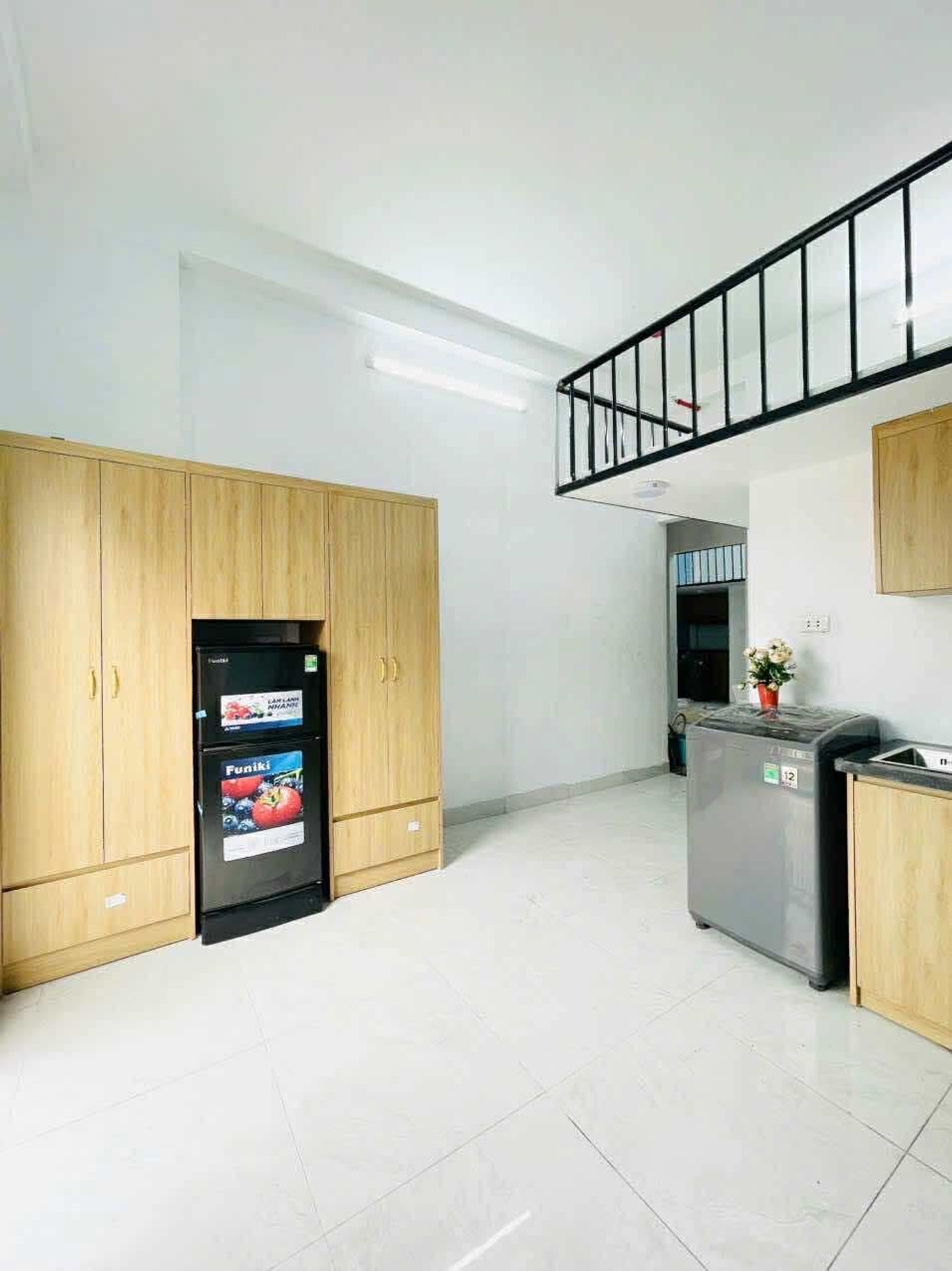 Bán nhà Pháo Đài Láng - diện tích 80m2 7 tầng - Thang máy, dòng tiền 110 triệu - giá 25,8 tỷ