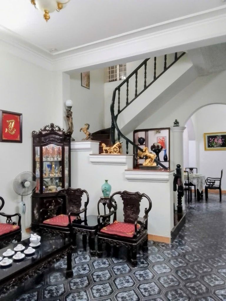 Bán nhà Khương Trung - diện tích 130m2 4 tầng - Ô TÔ TRÁNH - giá 42 tỷ