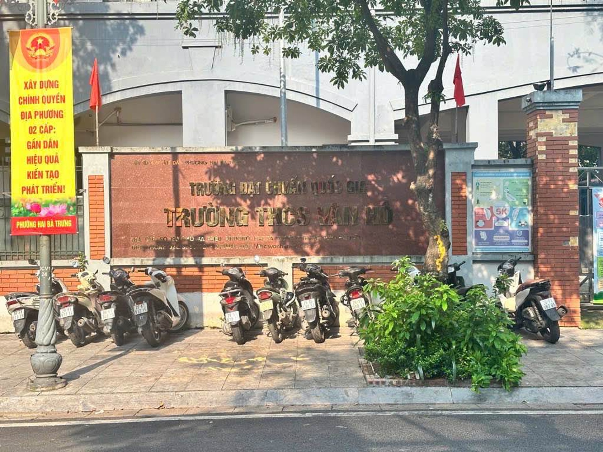 Bán nhà Bà Triệu - diện tích 72.4m2 3 tầng - 2 mặt thoáng - giá 53 tỷ