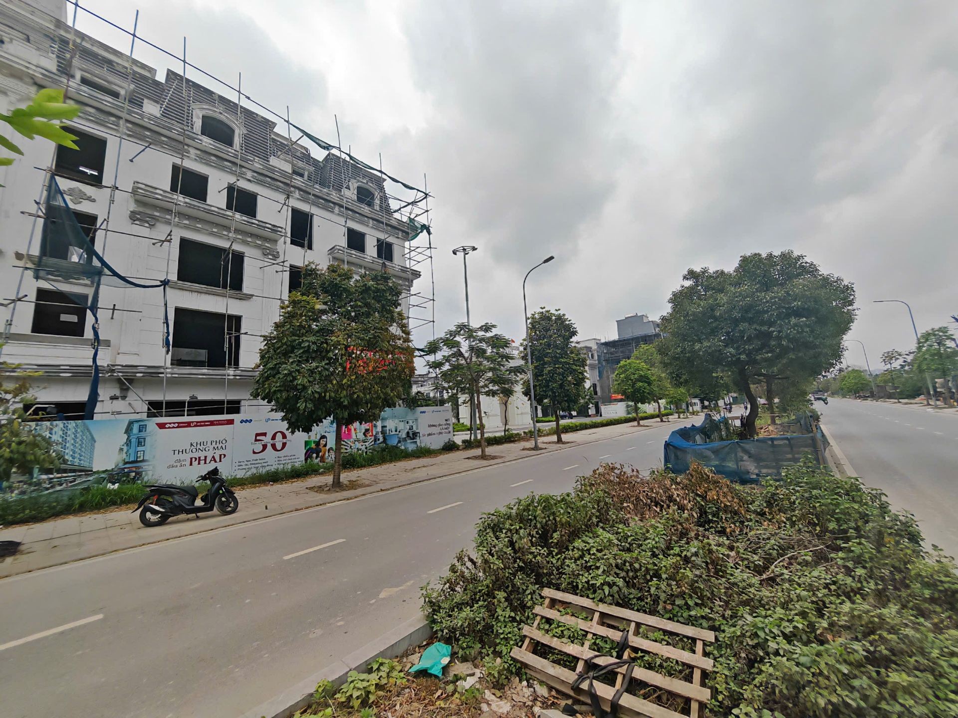 Bán nhà Ngõ 4 ô tô trở lên ( >11m) - diện tích 96m2 5 tầng - Thoáng trước, sau - giá 39 tỷ