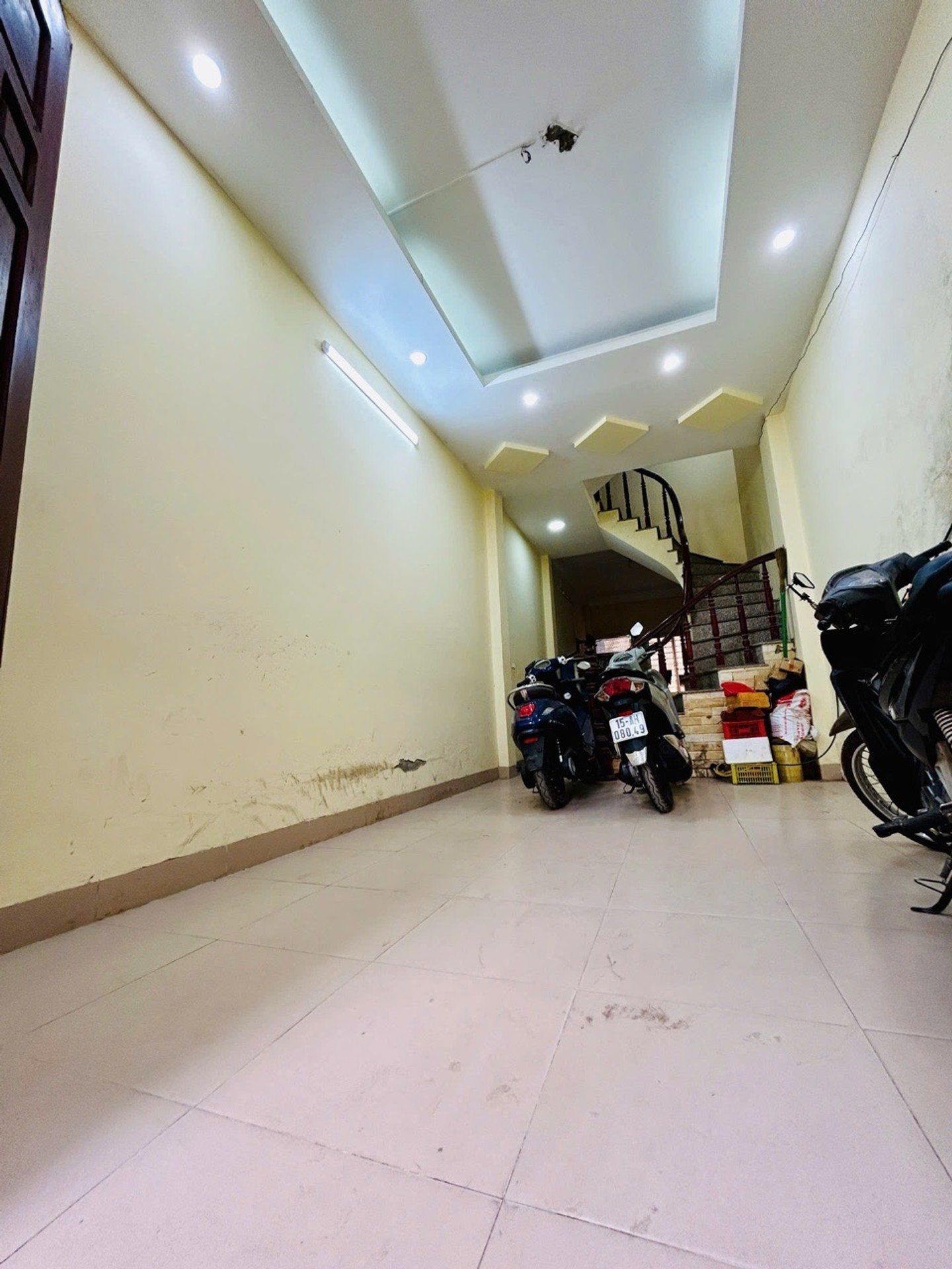 Bán nhà Hoàng Mai - diện tích 50m2 4 tầng - Mặt ngõ thông ô tô - giá 14 tỷ