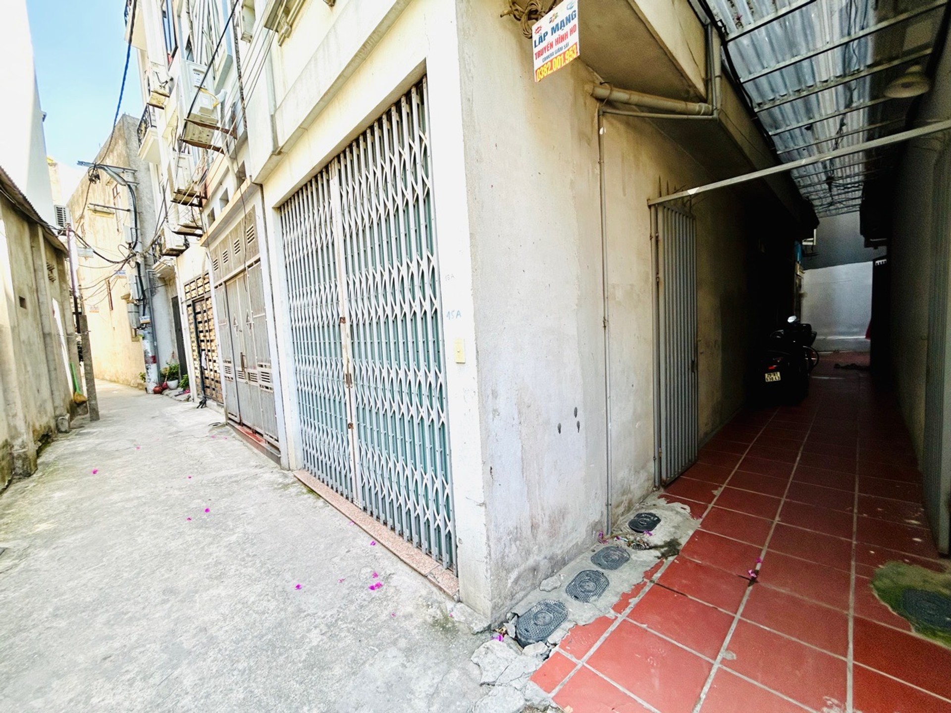 Bán nhà Ngũ Nhạc - diện tích 30m2 2 tầng - gần phố - giá 5,35 tỷ