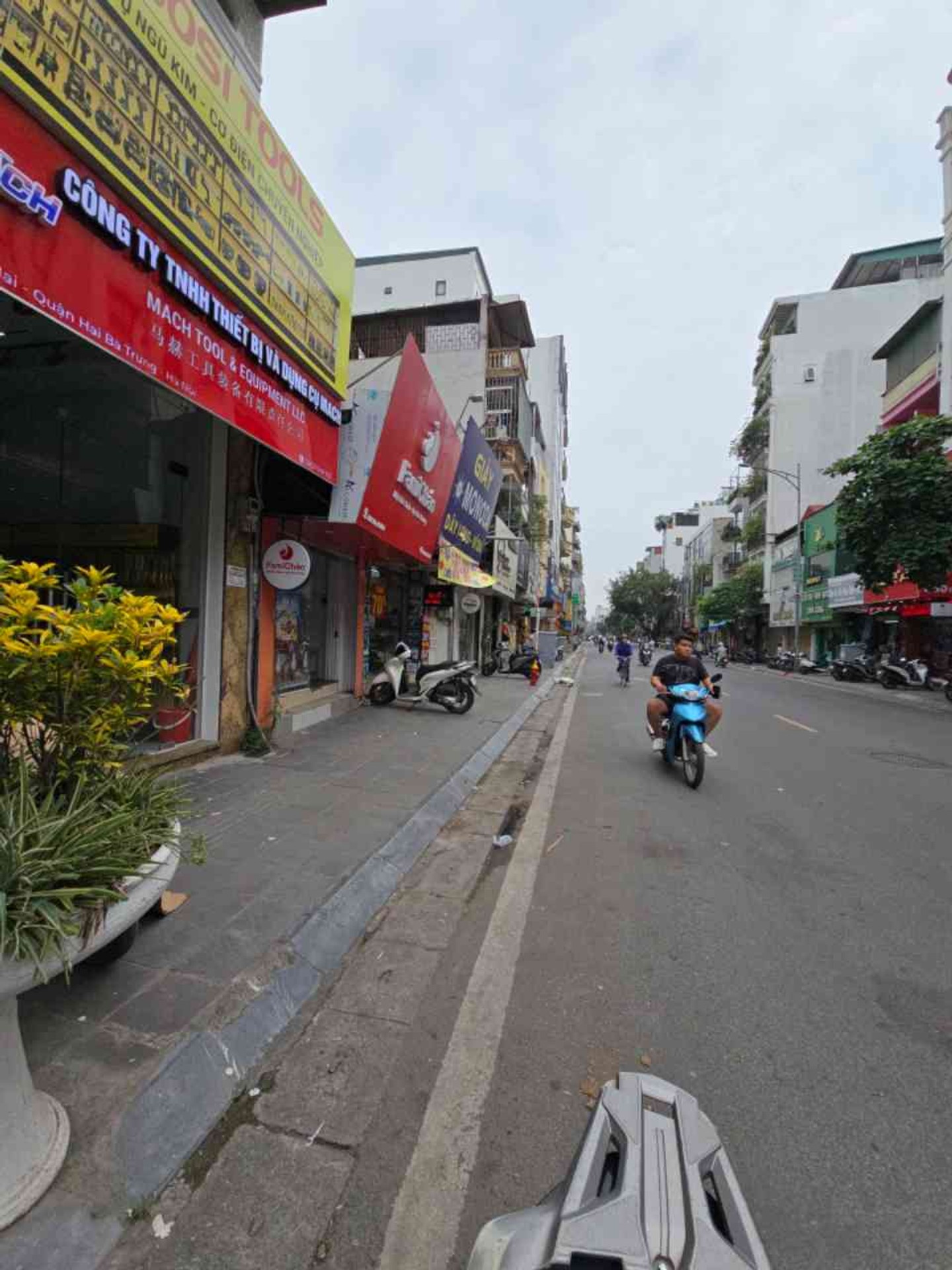 Bán nhà Bạch Mai - diện tích 110m2 3 tầng - Mặt phố kinh doanh sầm uất - giá 49 tỷ