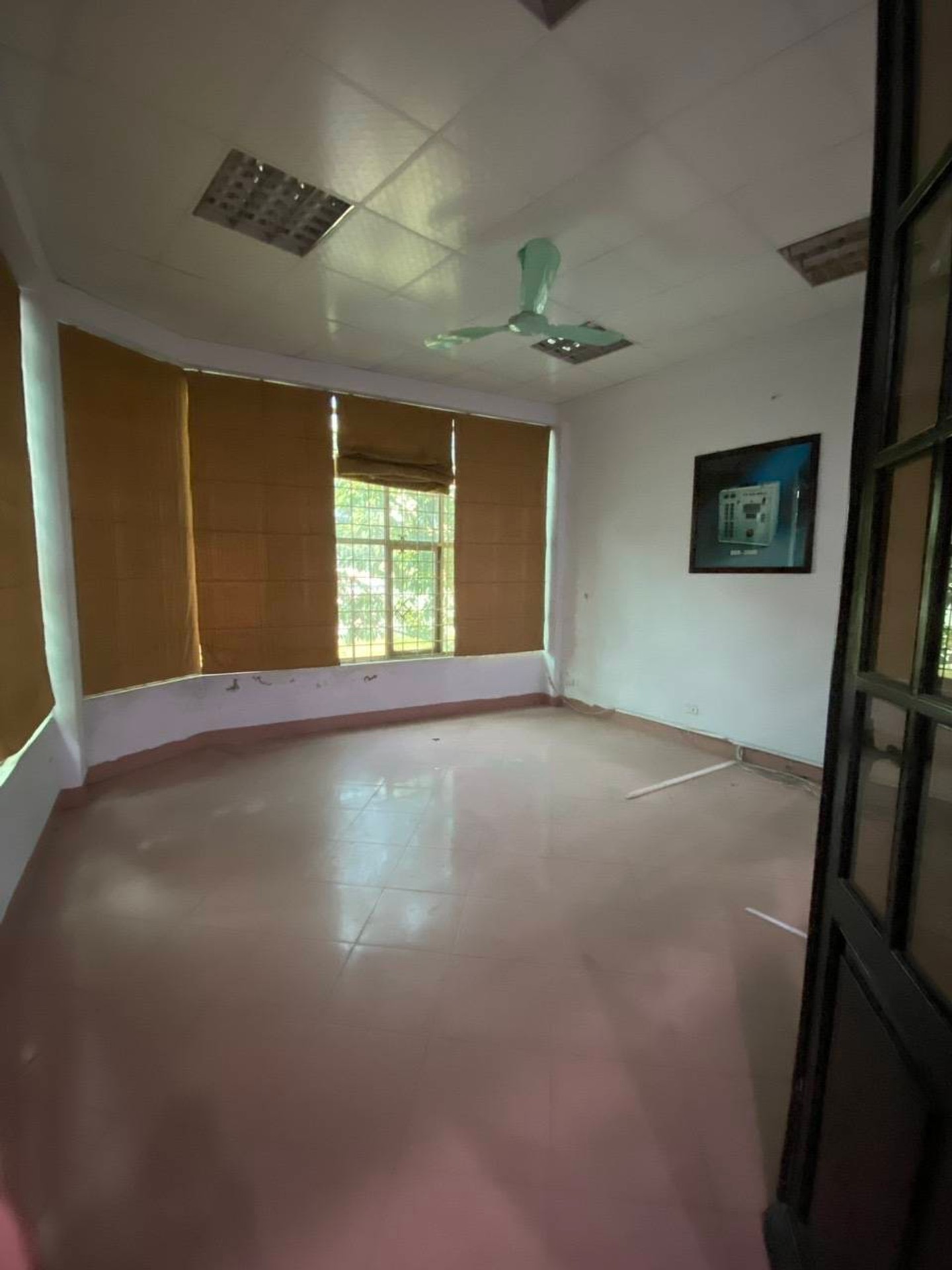 Bán nhà Âu Cơ - diện tích 92m2 5 tầng - Lô góc 2 mặt thoáng - giá 29 tỷ