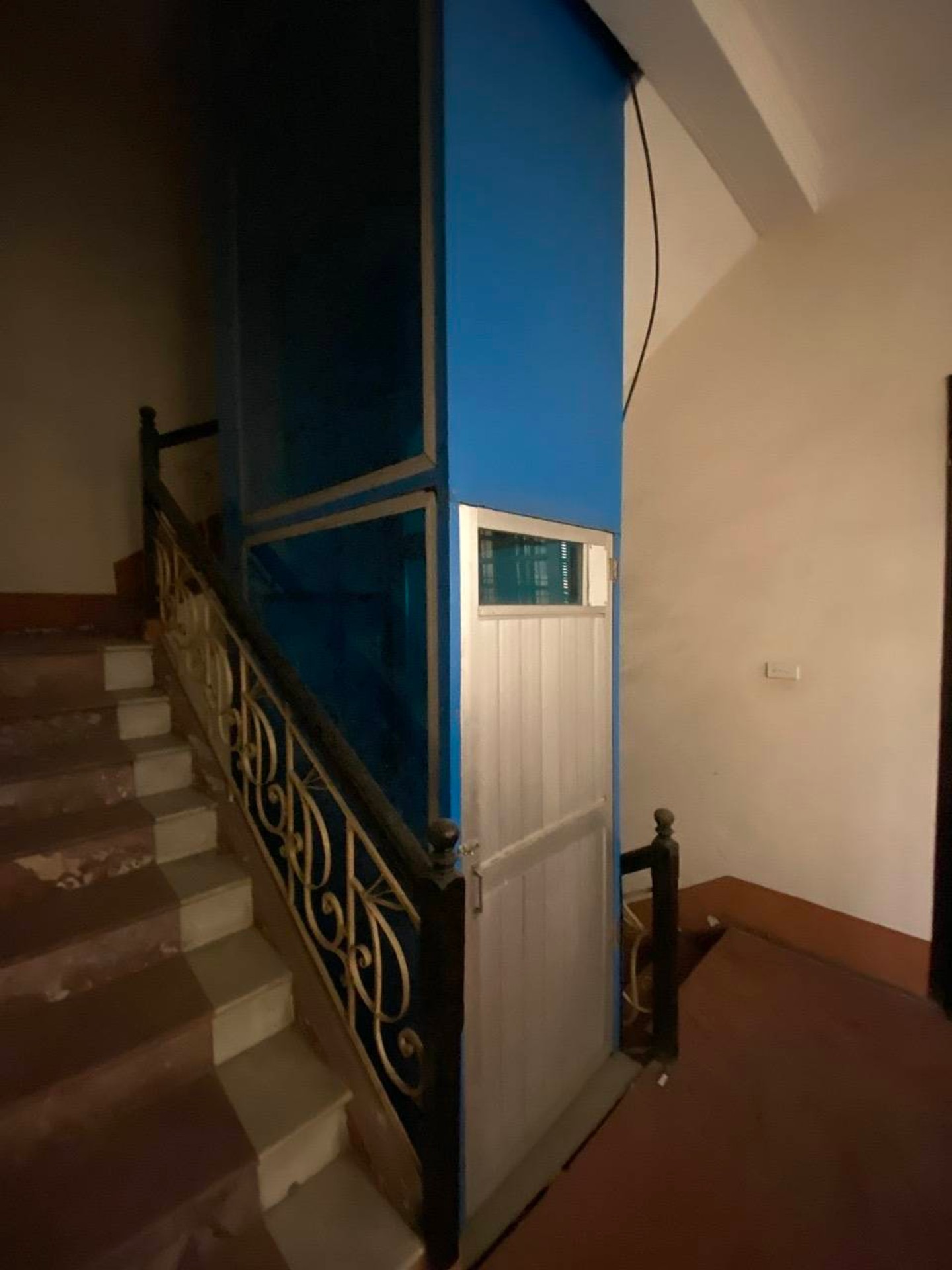 Bán nhà Âu Cơ - diện tích 92m2 5 tầng - Lô góc 2 mặt thoáng - giá 29 tỷ