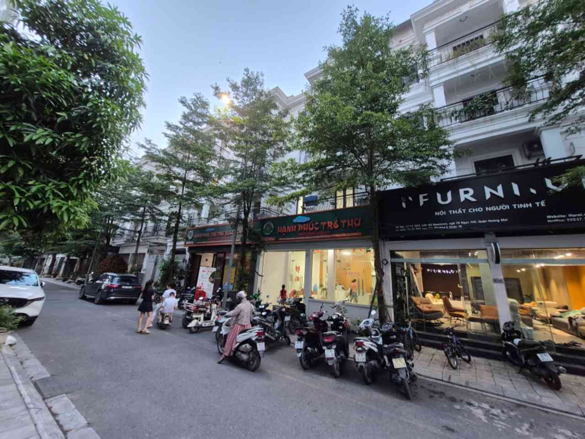 Bán nhà Hoàng Mai - diện tích 105m2 4 tầng - Ô tô tránh - giá 40 tỷ