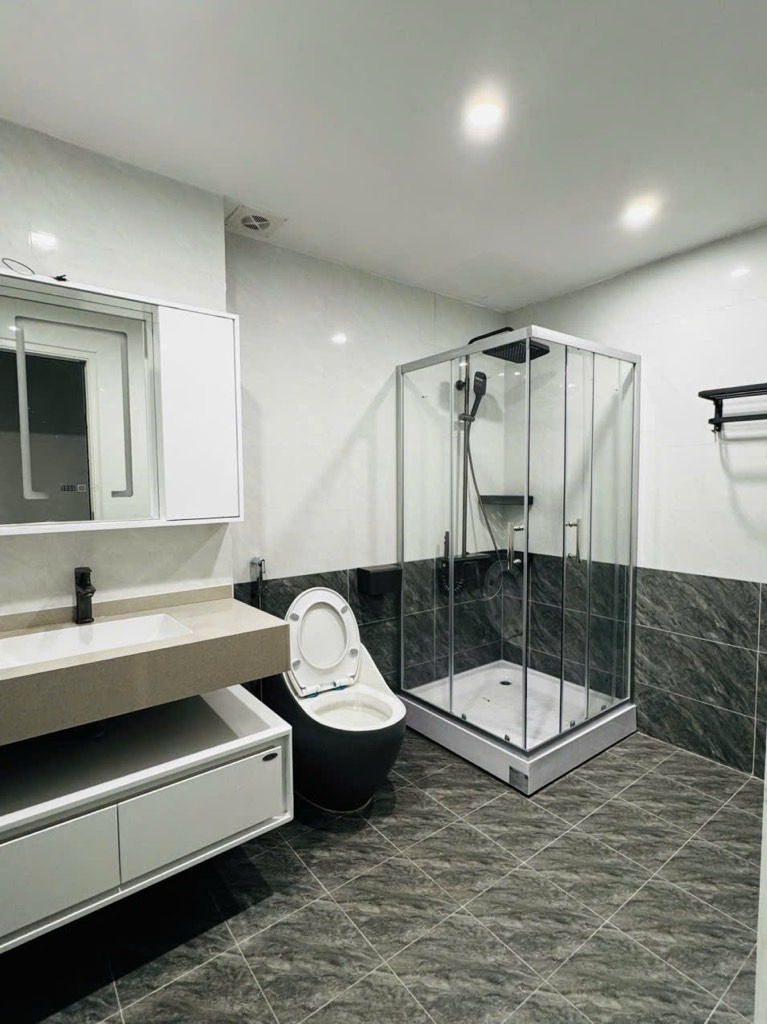 Bán nhà Tây Sơn - diện tích 75m2 7 tầng - MẶT PHỐ VÍP ĐỐNG ĐA - giá 58 tỷ