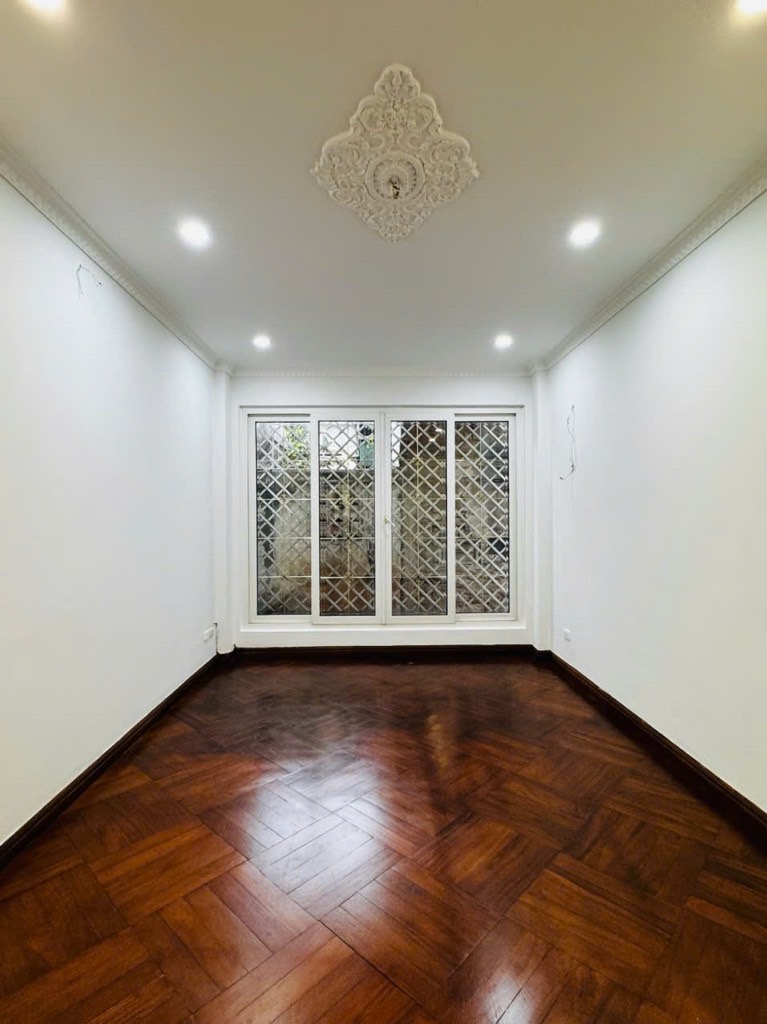 Bán nhà Tây Sơn - diện tích 75m2 7 tầng - MẶT PHỐ VÍP ĐỐNG ĐA - giá 58 tỷ