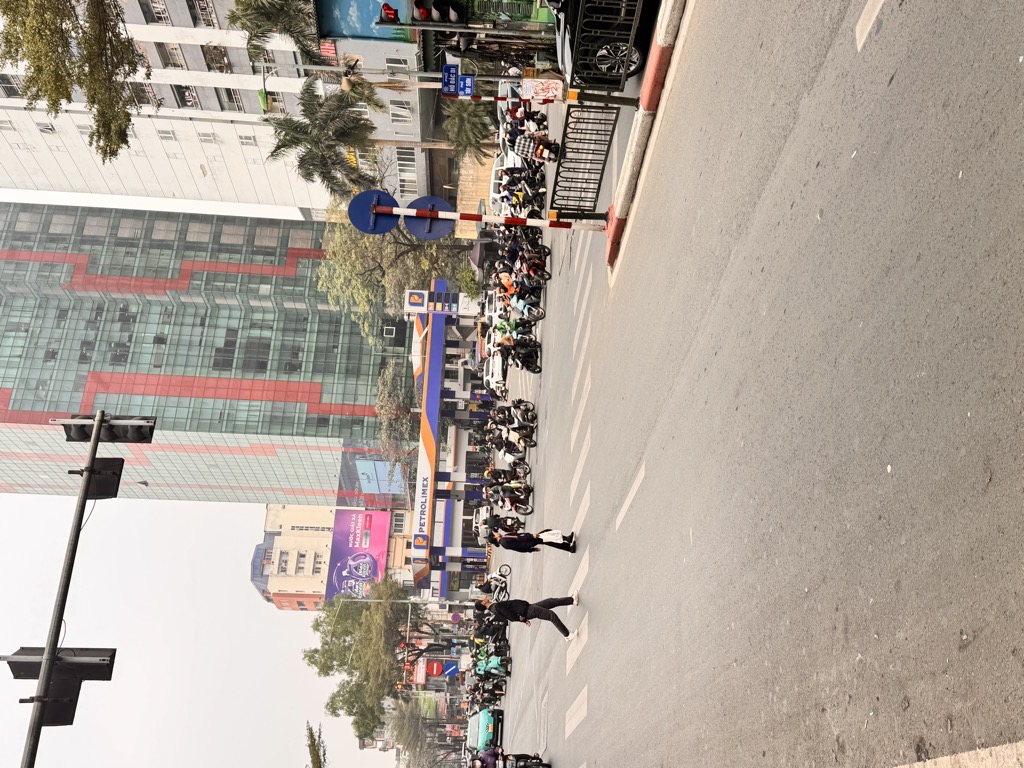 Bán nhà Tây Sơn - diện tích 75m2 7 tầng - MẶT PHỐ VÍP ĐỐNG ĐA - giá 58 tỷ