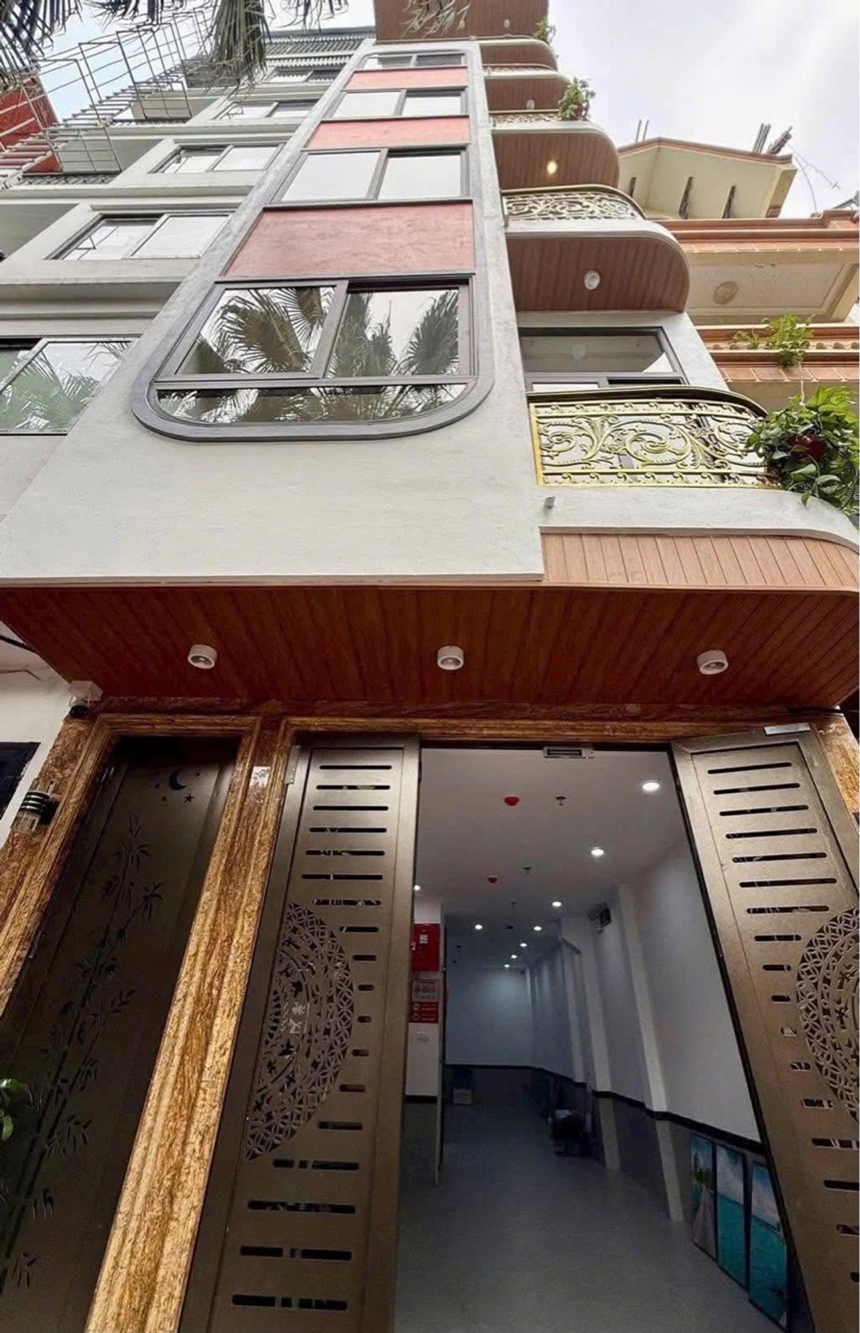 Bán nhà Cự Lộc - diện tích 52m2 6 tầng - Thang máy - giá 16,8 tỷ