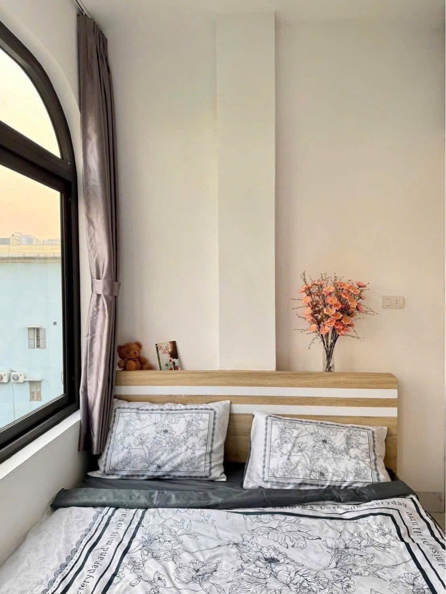 Bán nhà Cự Lộc - diện tích 52m2 6 tầng - Thang máy - giá 16,8 tỷ