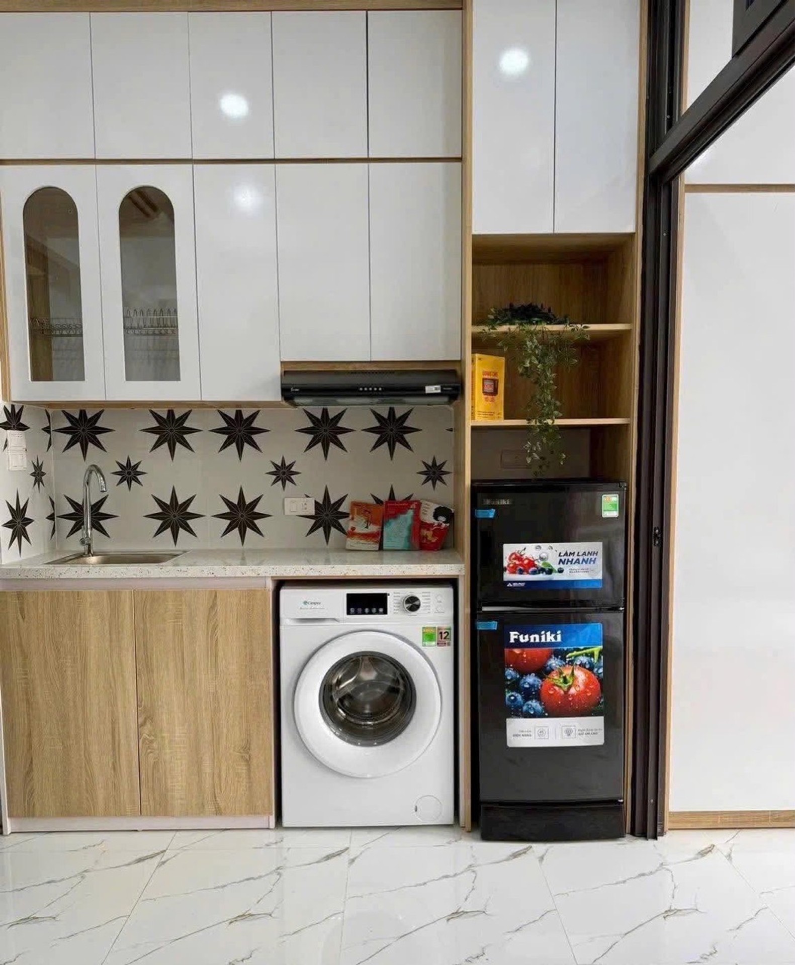 Bán nhà Cự Lộc - diện tích 52m2 6 tầng - Thang máy - giá 16,8 tỷ