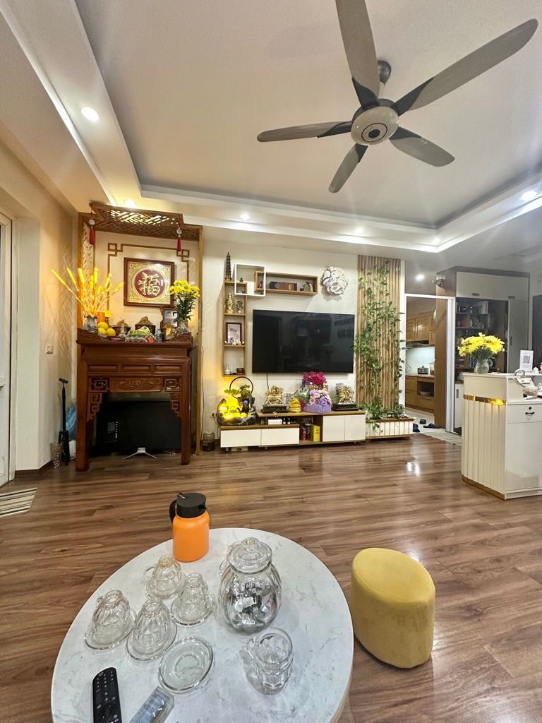 Bán nhà Tân Mai - diện tích 91m2 1 tầng - Full nội thất cao cấp - giá 8,8 tỷ