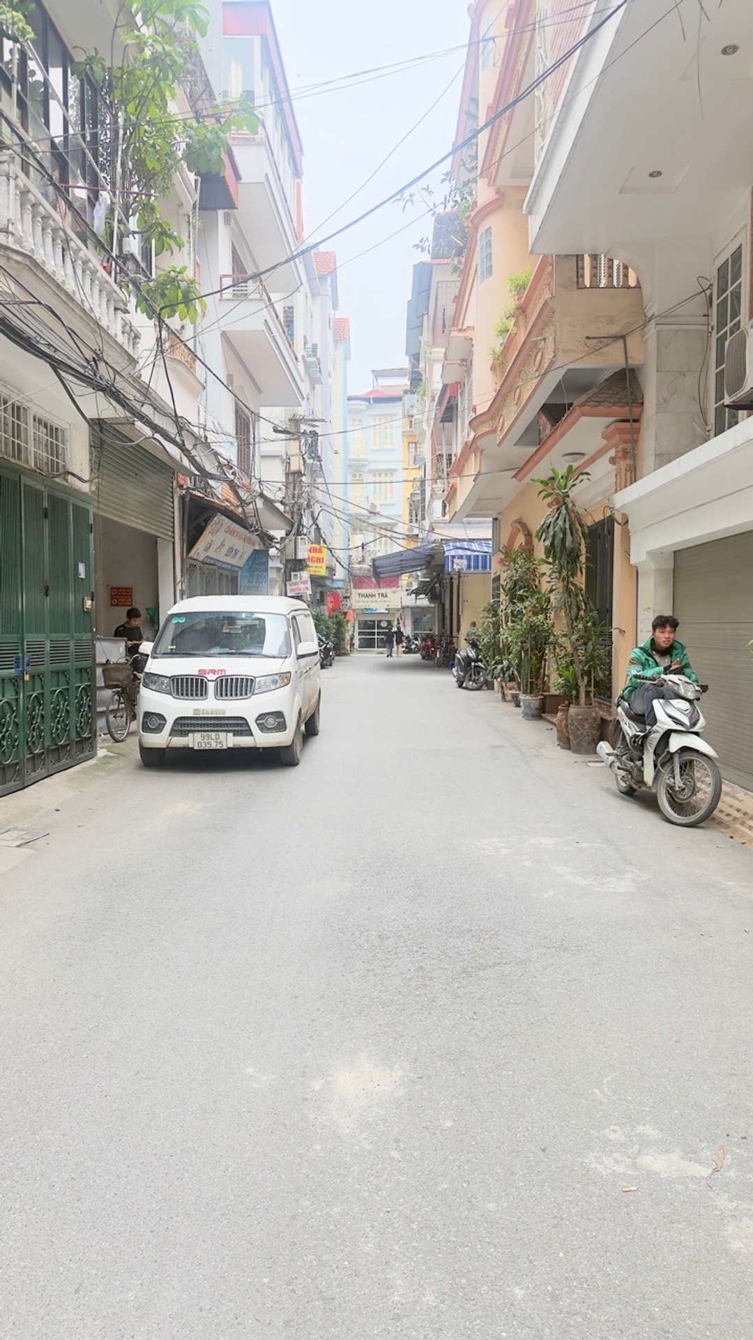 Bán nhà Hoàng Văn Thái - diện tích 52m2 4 tầng - Ô tô đỗ cửa - giá 13,5 tỷ