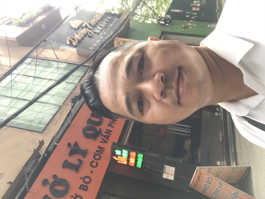 Bán nhà Trần Duy Hưng - diện tích 100m2 4 tầng - Mặt ngõ, lô góc, kinh doanh ngày đêm - giá 60 tỷ