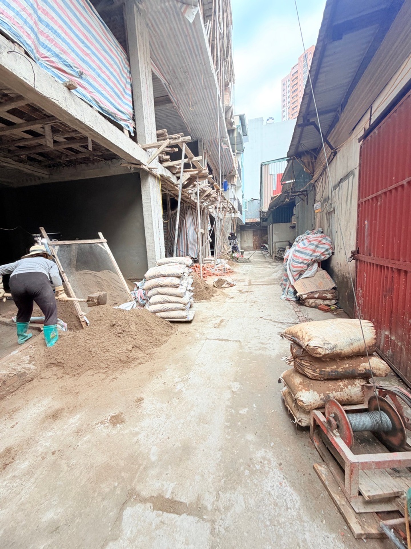 Bán nhà Lương Khánh Thiện - diện tích 52m2 7 tầng - lô góc - giá 18,5 tỷ