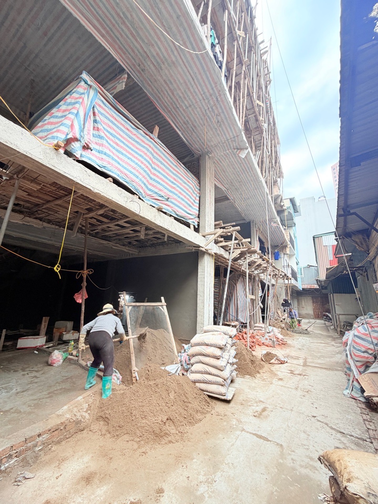 Bán nhà Lương Khánh Thiện - diện tích 52m2 7 tầng - lô góc - giá 18,5 tỷ