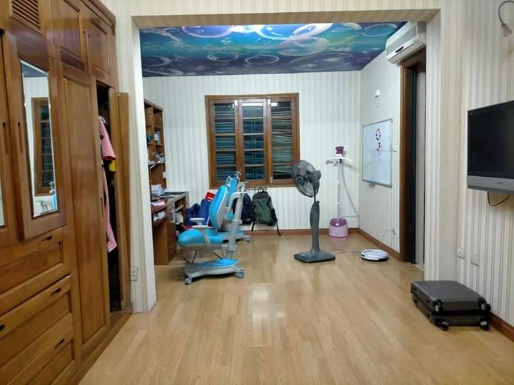 Bán nhà Giải Phóng - diện tích 113m2 9 tầng - Phân lô ô tô tránh - giá 81 tỷ