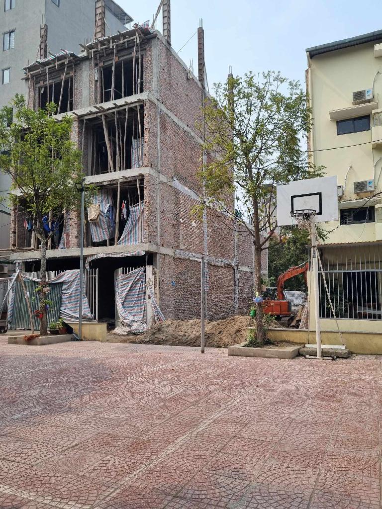 Bán nhà Giải Phóng - diện tích 113m2 9 tầng - Phân lô ô tô tránh - giá 81 tỷ