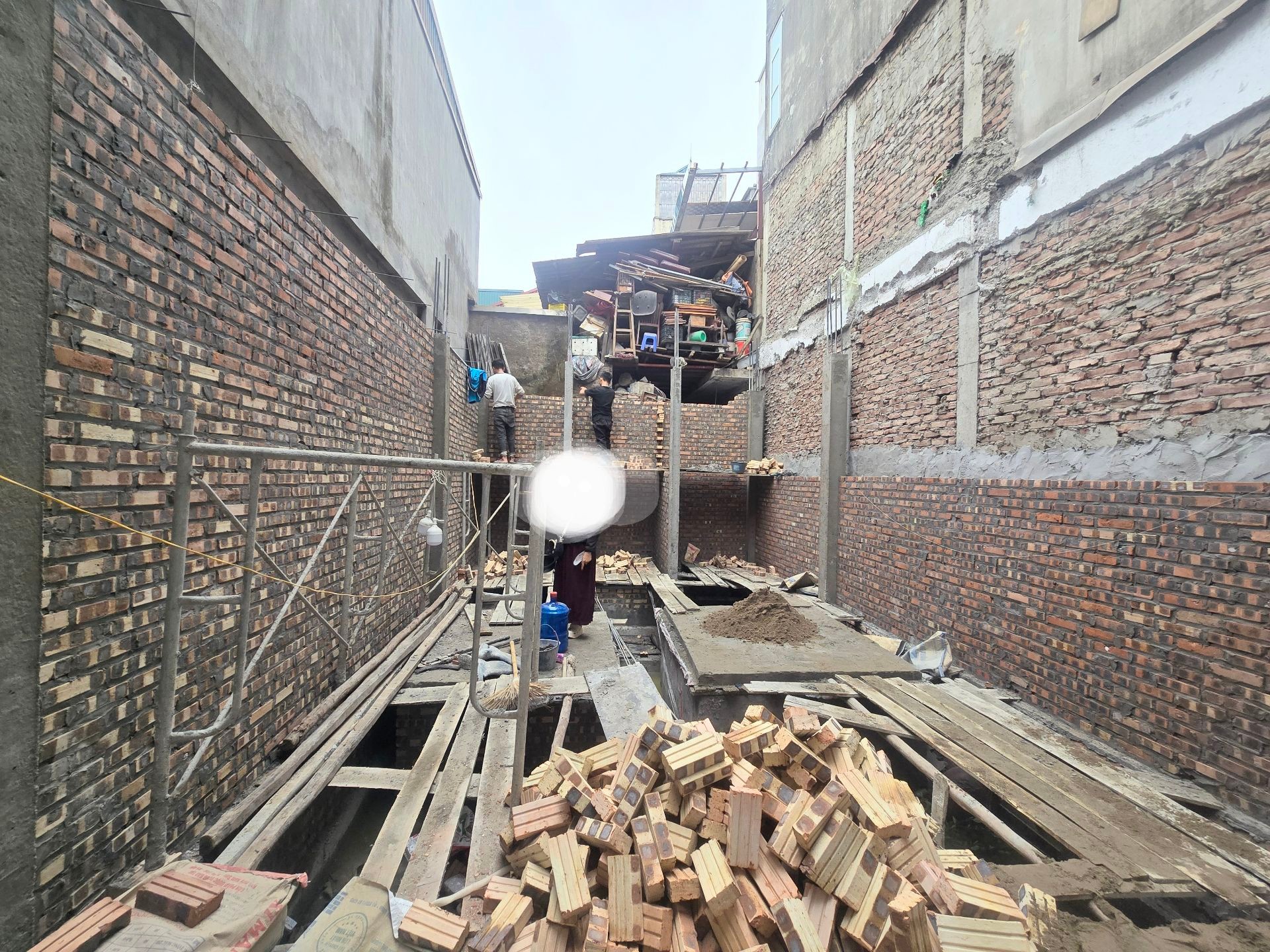 Bán nhà Nguyễn Đức Cảnh - diện tích 43m2 5 tầng - Ô tô - giá 13,5 tỷ