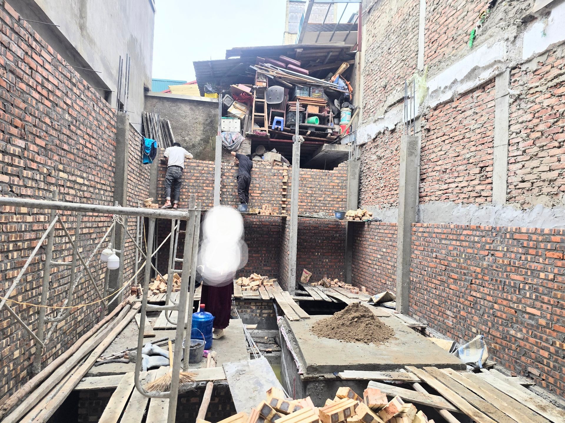 Bán nhà Nguyễn Đức Cảnh - diện tích 43m2 5 tầng - Ô tô - giá 13,5 tỷ