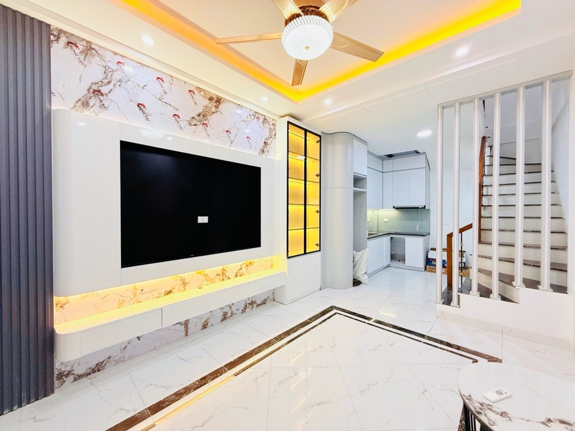 Bán nhà Nam Dư - diện tích 30m2 5 tầng - gần ô tô - giá 8 tỷ