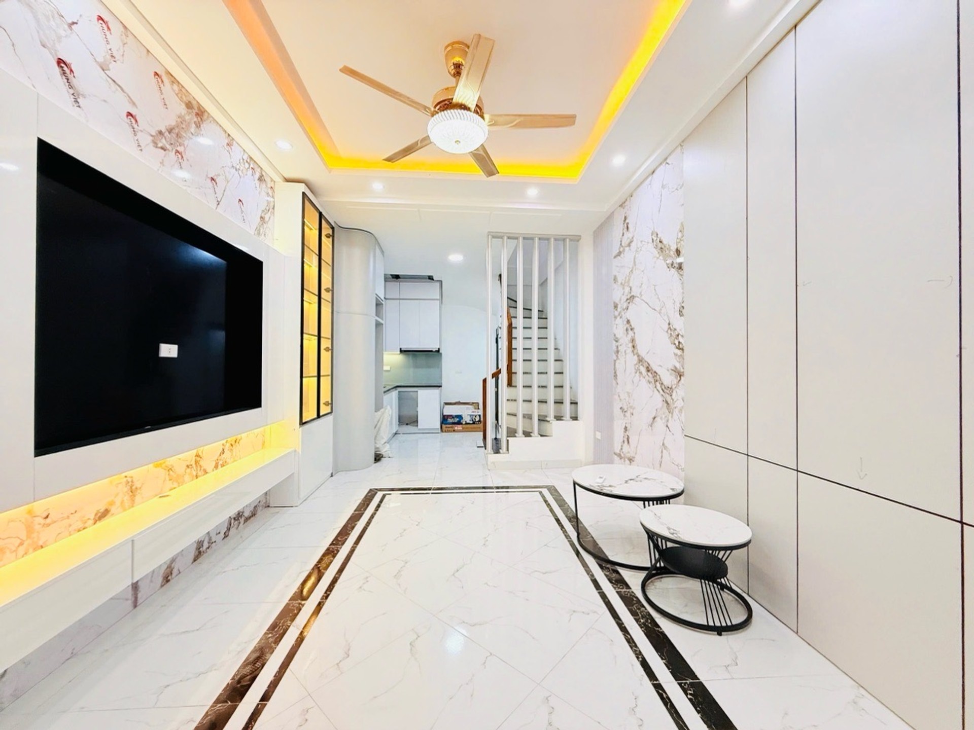 Bán nhà Nam Dư - diện tích 30m2 5 tầng - gần ô tô - giá 8 tỷ