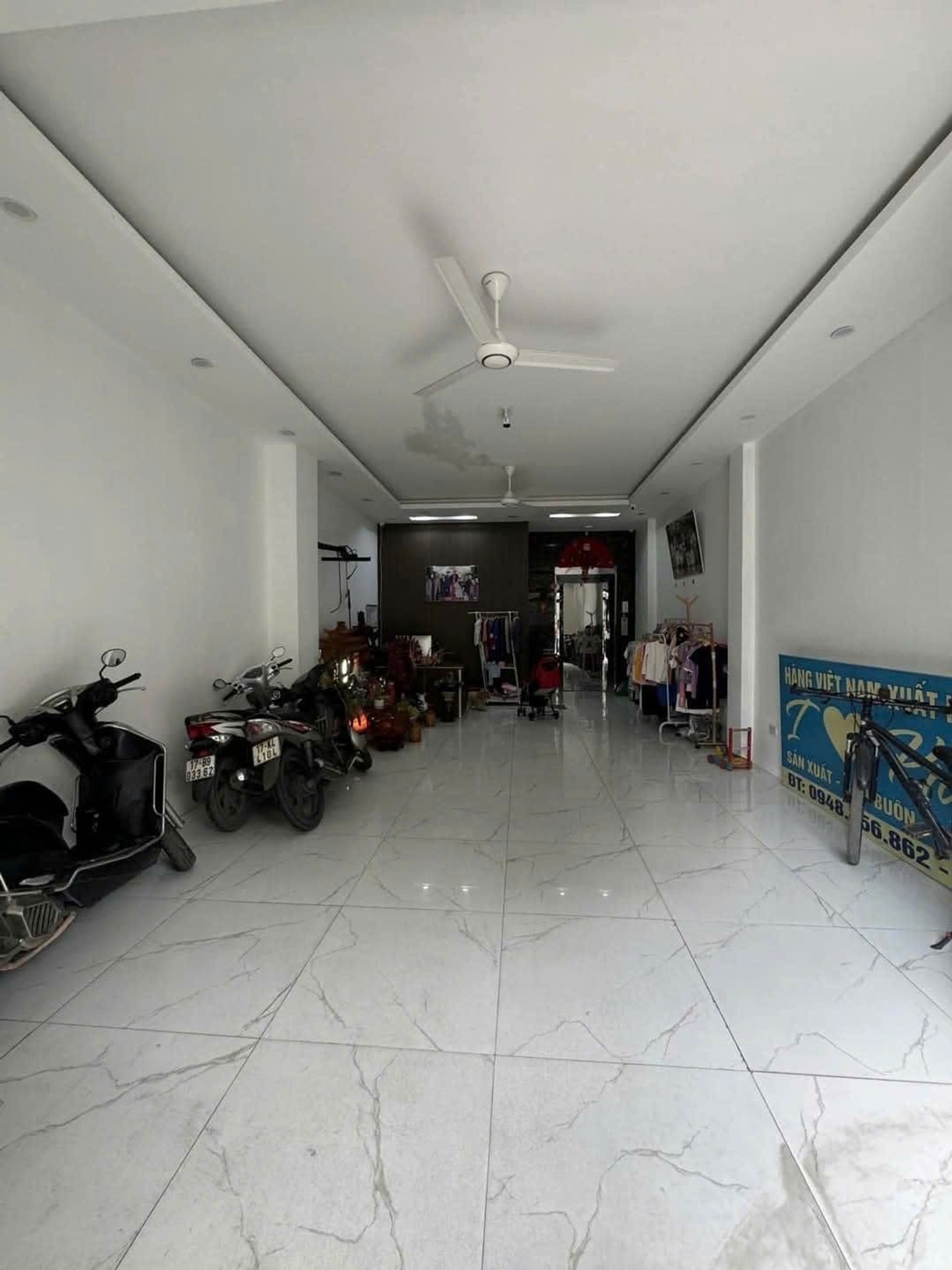Bán nhà Hoàng Mai - diện tích 70m2 6 tầng - Ô TÔ TRÁNH - giá 23 tỷ