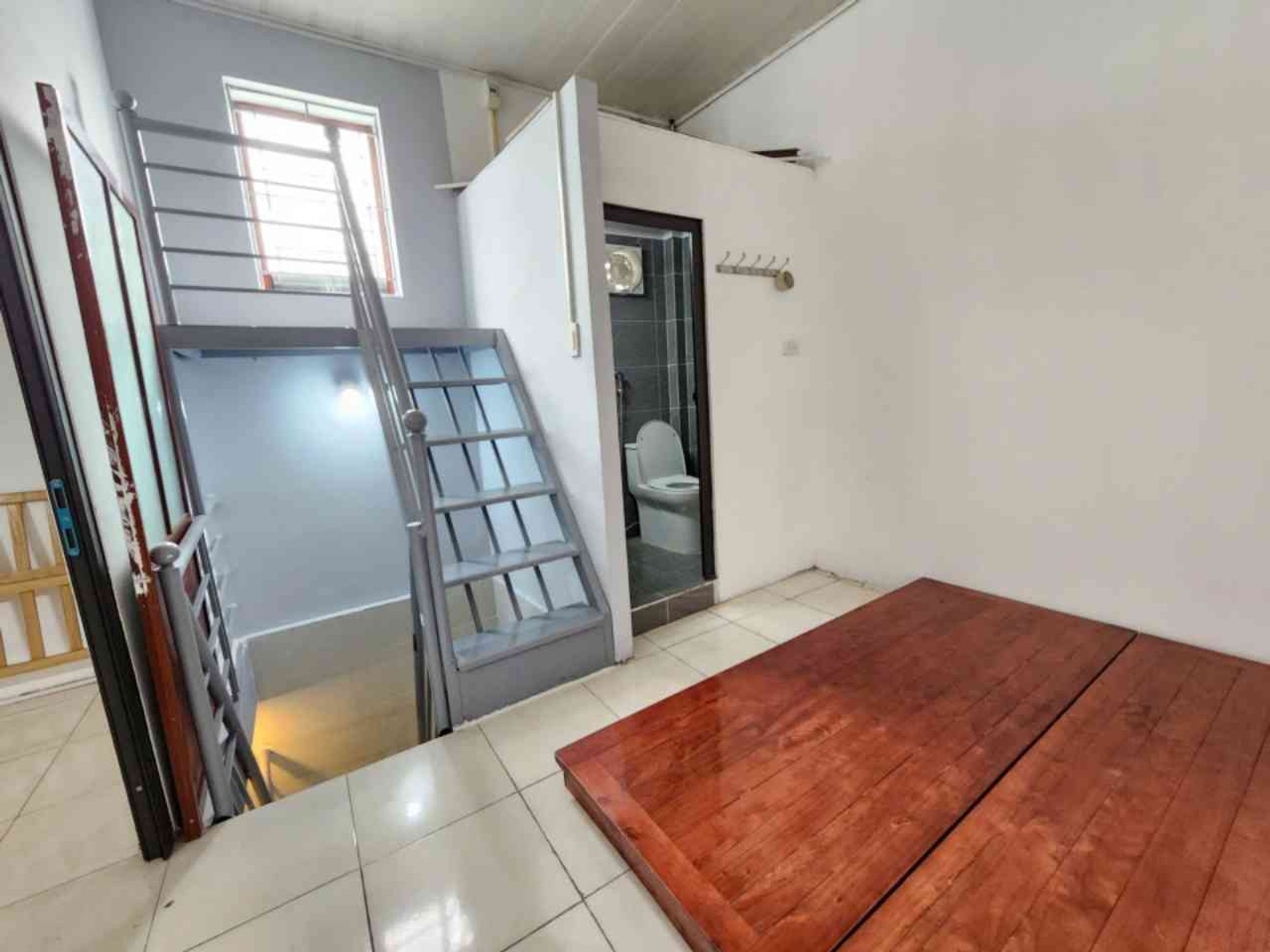 Bán nhà Vĩnh Hưng - diện tích 30m2 2 tầng - HIẾM - KHU DÂN TRÍ - AN NINH - giá 2,3 tỷ