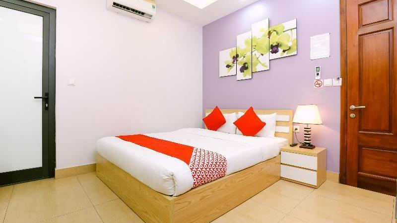 Bán nhà Giáp Bát - diện tích 102m2 7 tầng - Mặt phố, thang máy - giá 31,4 tỷ