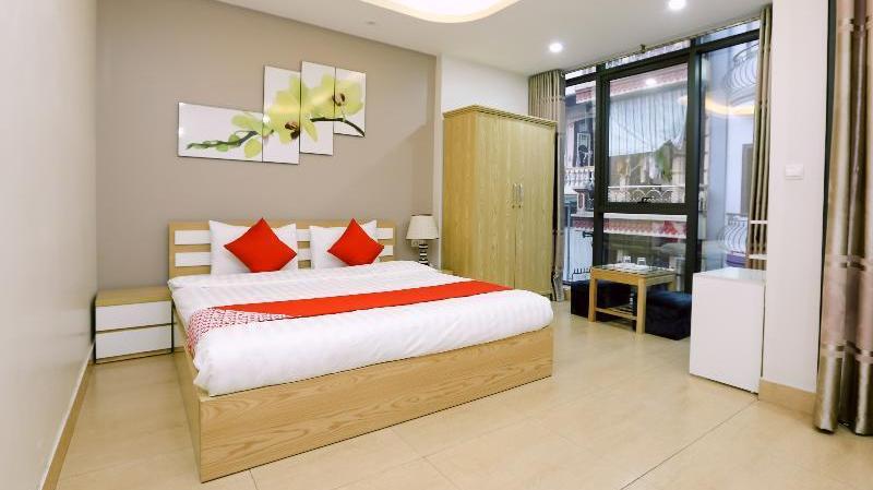 Bán nhà Giáp Bát - diện tích 102m2 7 tầng - Mặt phố, thang máy - giá 31,4 tỷ