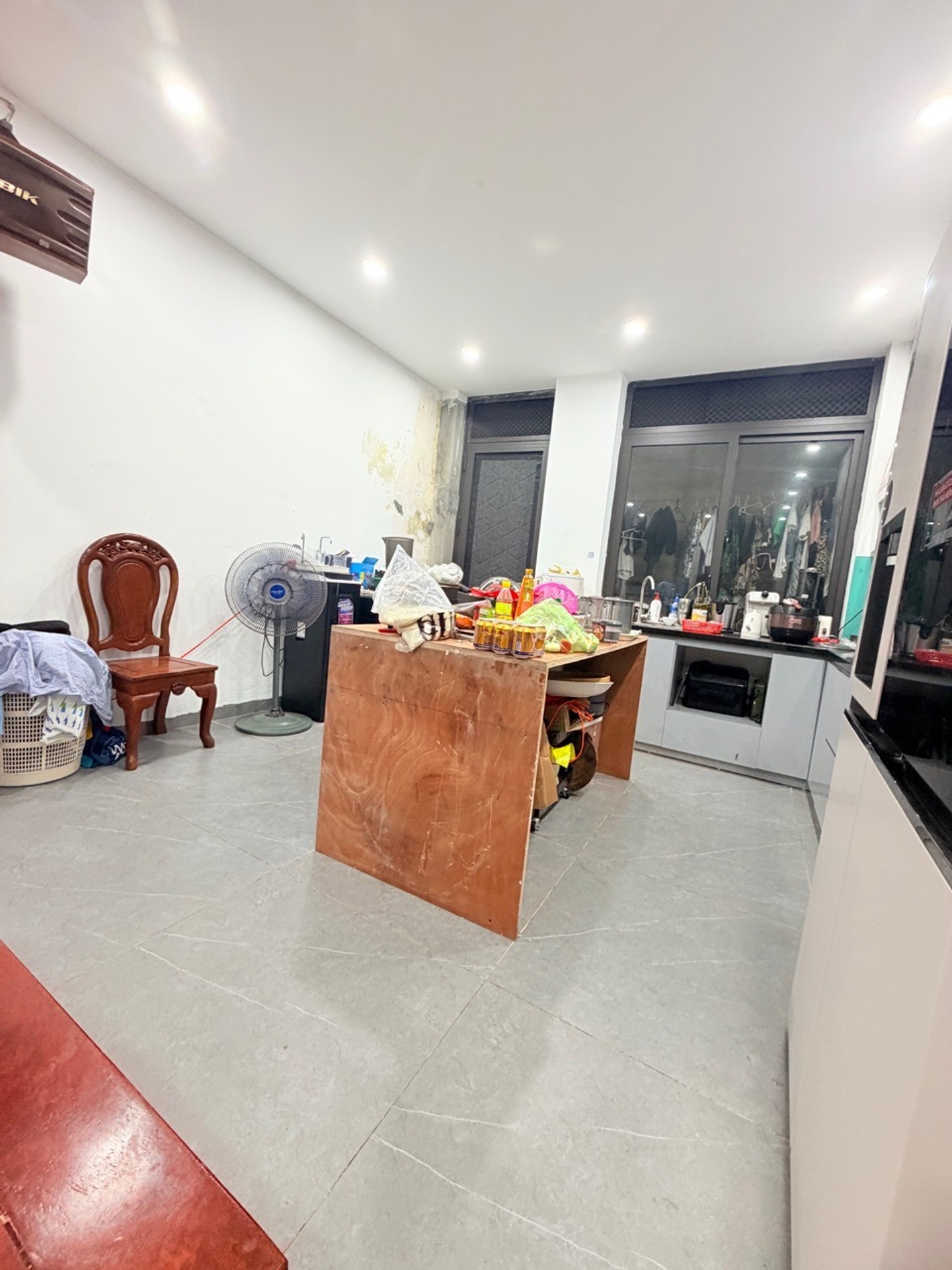 Bán nhà Bạch Mai - diện tích 110m2 5 tầng - ô tô đỗ cửa - giá 22 tỷ