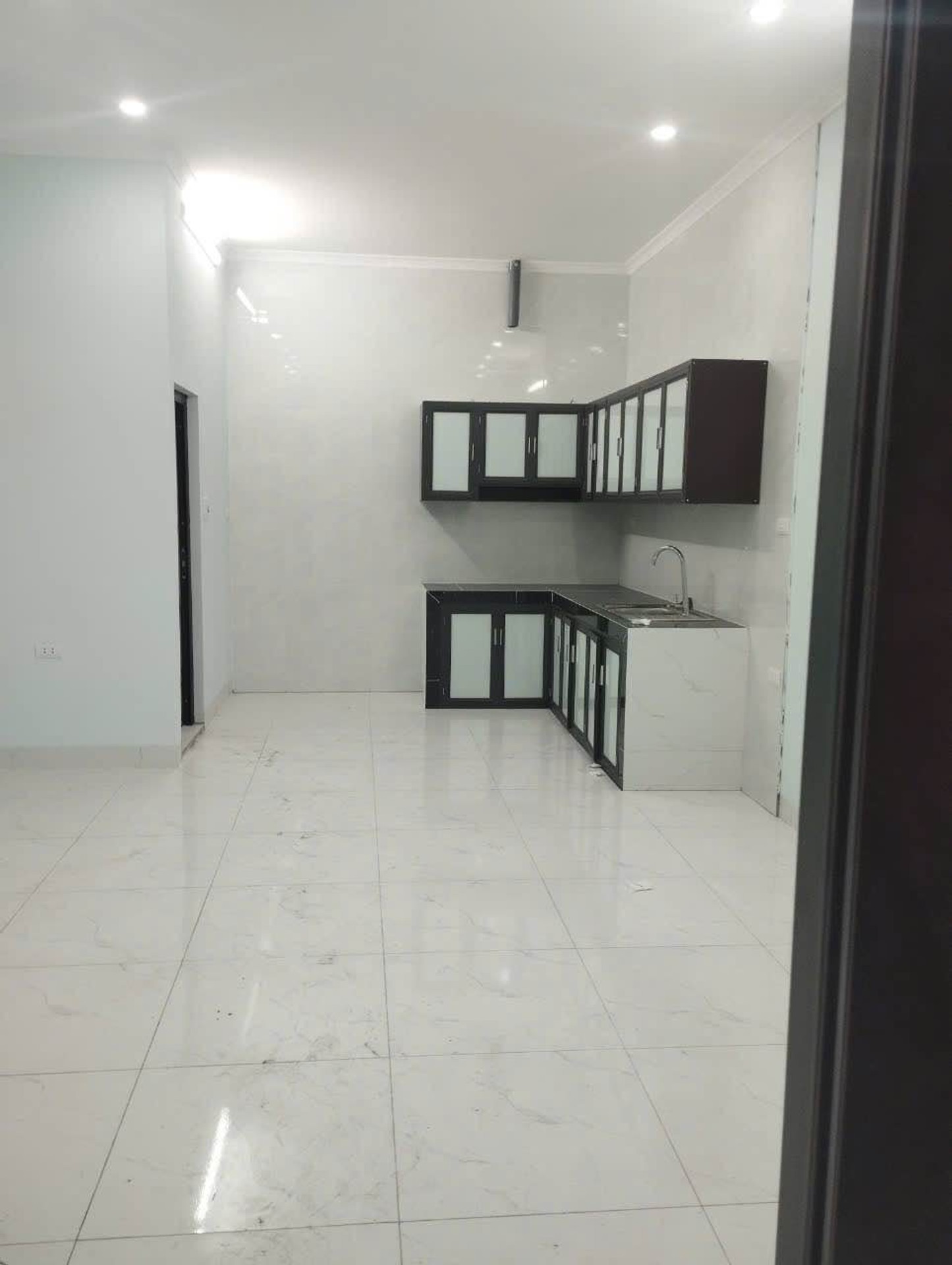 Bán nhà Định Công Hạ - diện tích 32m2 3 tầng - Lô góc, gần ô tô - giá 4,6 tỷ