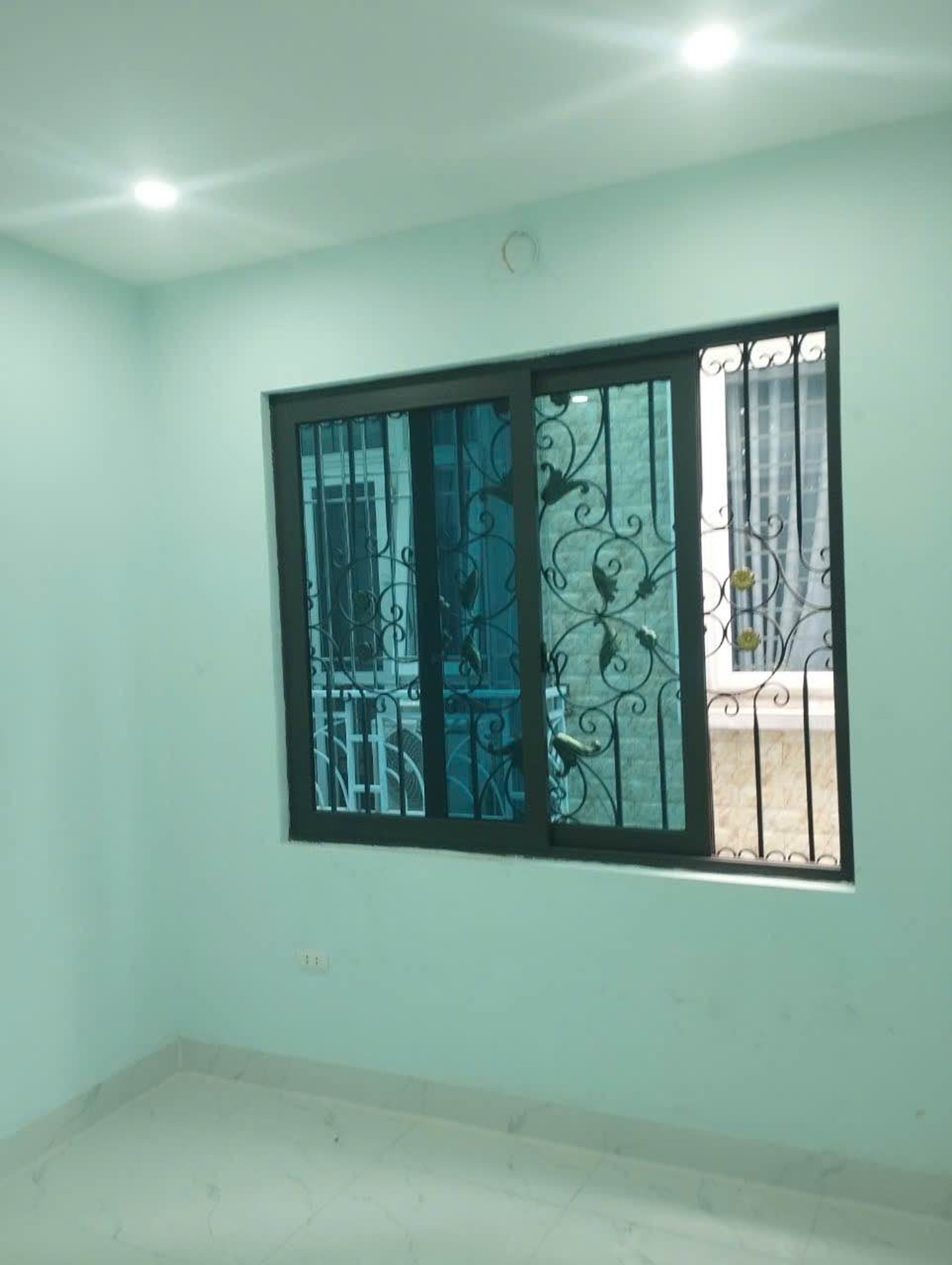 Bán nhà Định Công Hạ - diện tích 32m2 3 tầng - Lô góc, gần ô tô - giá 4,6 tỷ
