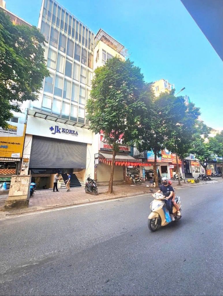 Bán nhà Trường Chinh - diện tích 154m2 9 tầng - 2 mặt phố - giá 122 tỷ