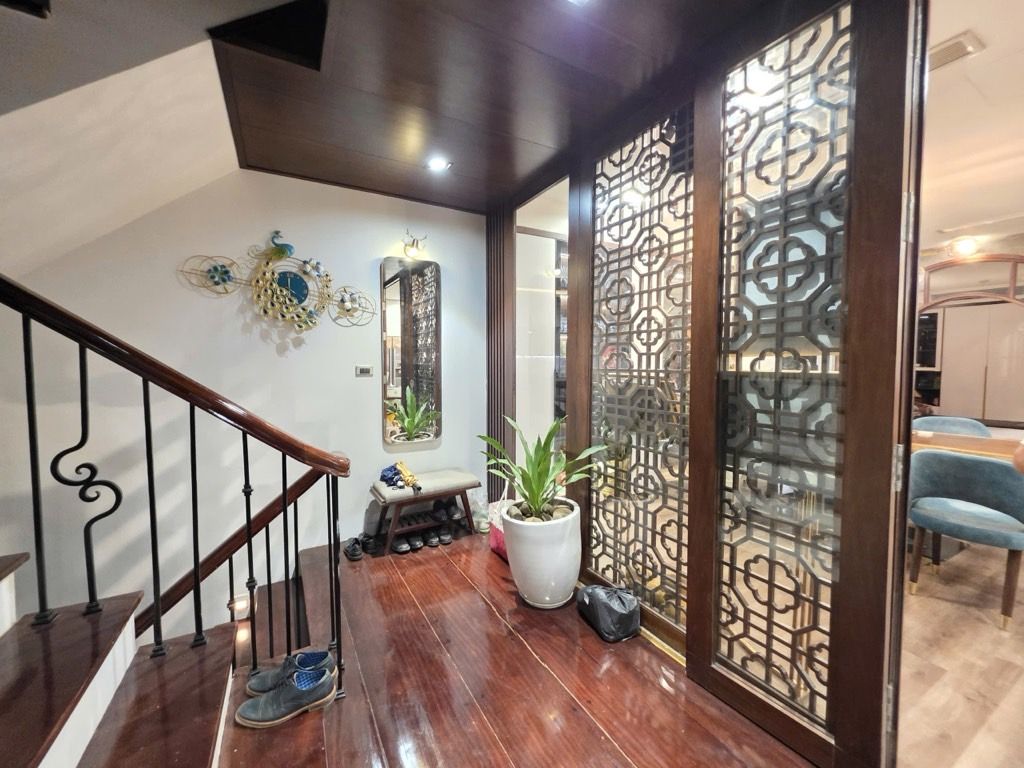 Bán nhà Trường Chinh - diện tích 154m2 9 tầng - 2 mặt phố - giá 122 tỷ