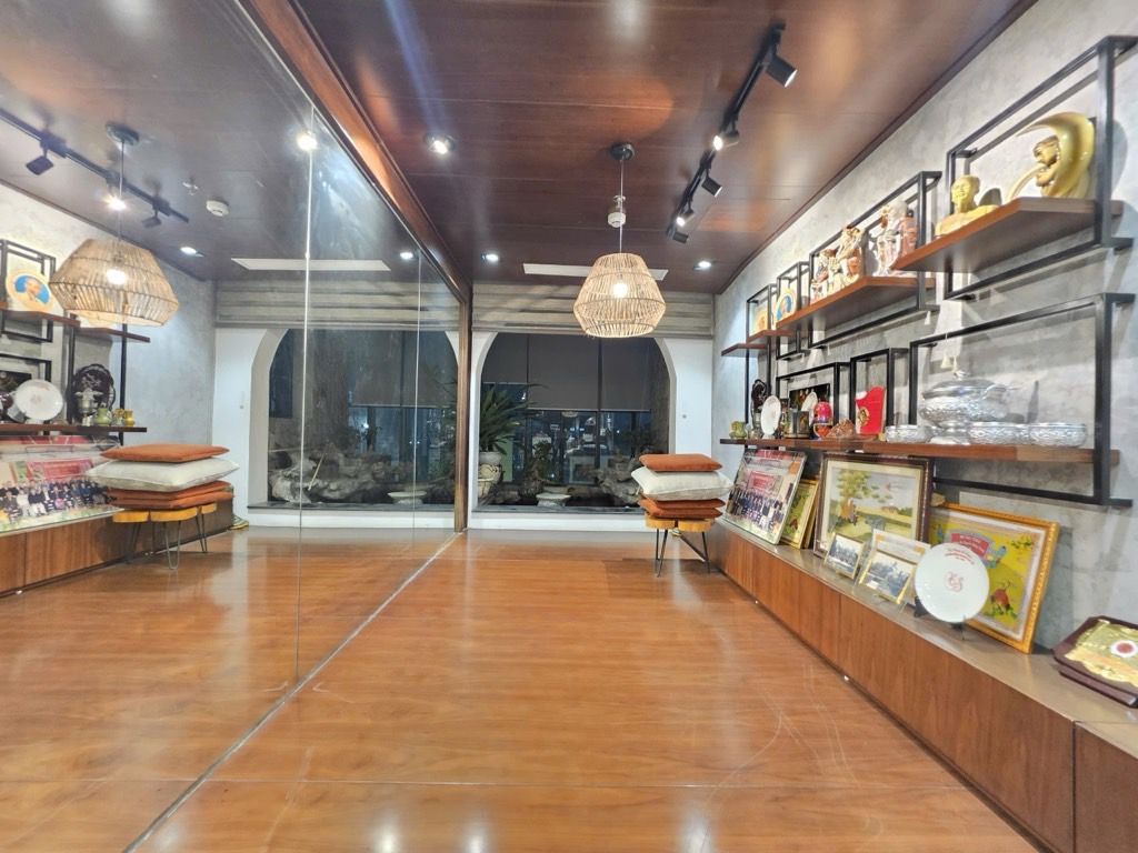 Bán nhà Trường Chinh - diện tích 154m2 9 tầng - 2 mặt phố - giá 122 tỷ